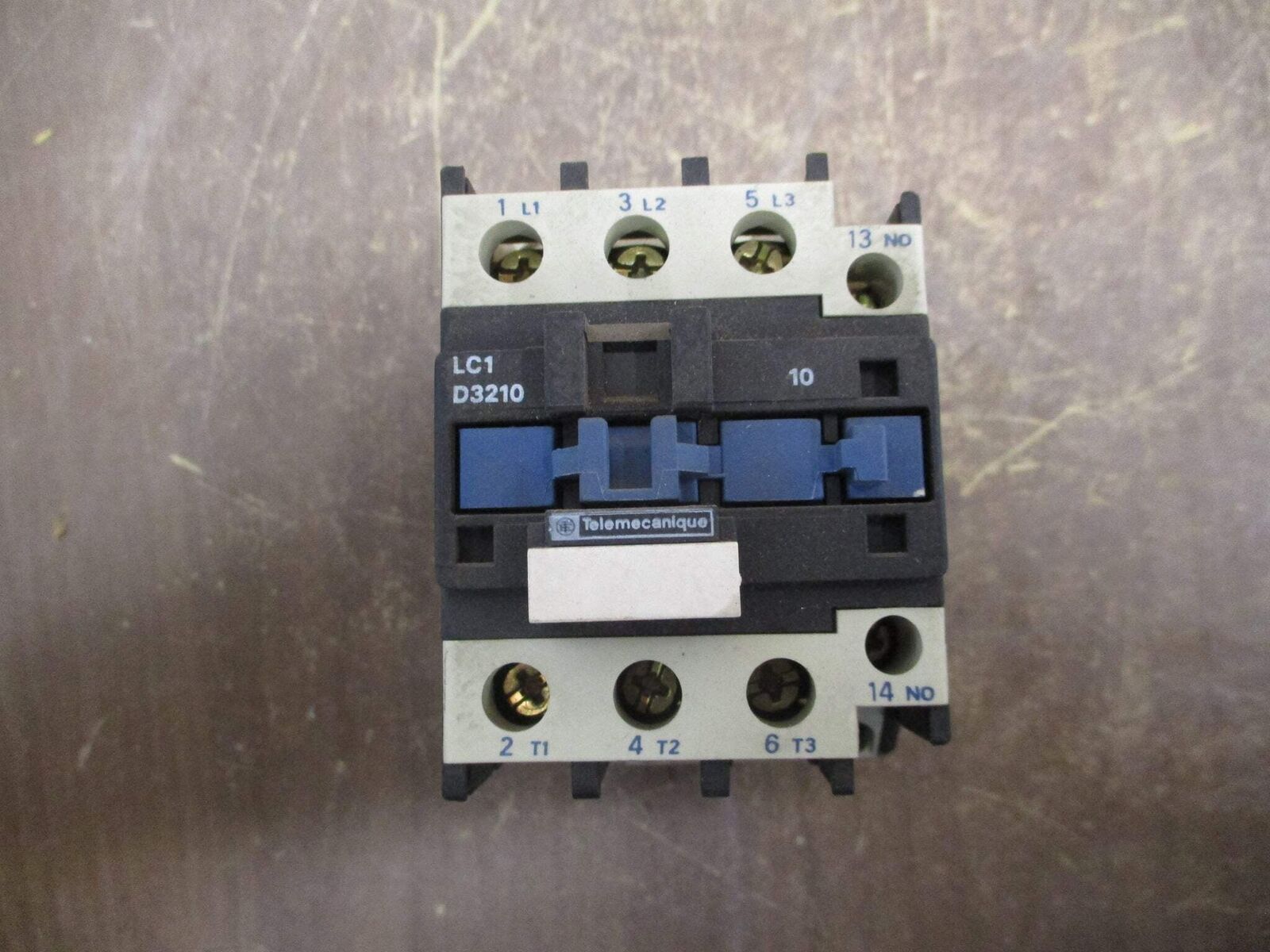 Telemecanique Contactor LC1 D3210 220-240 V Coil Used