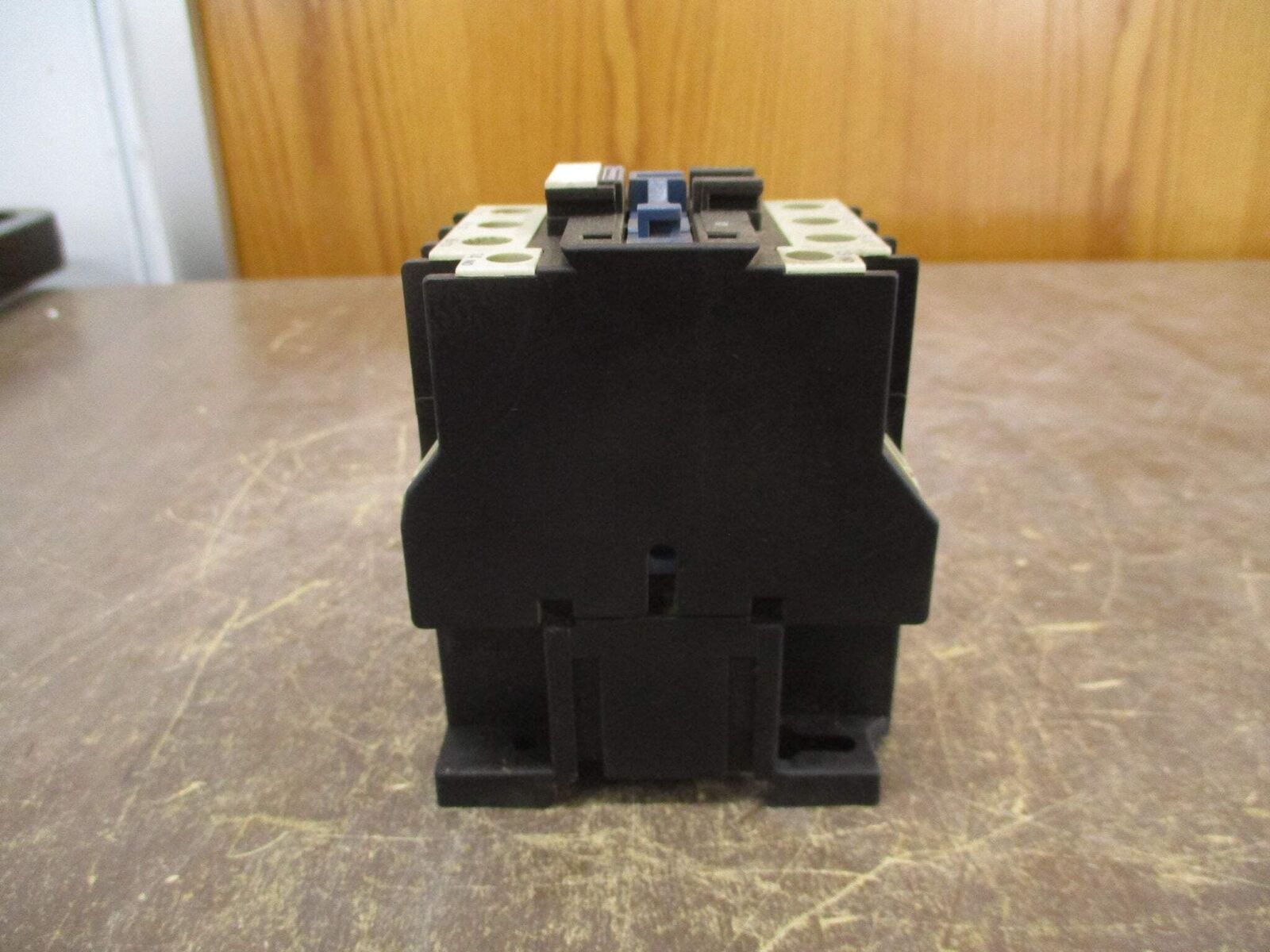 Telemecanique Contactor LC1 D3210 220-240 V Coil Used