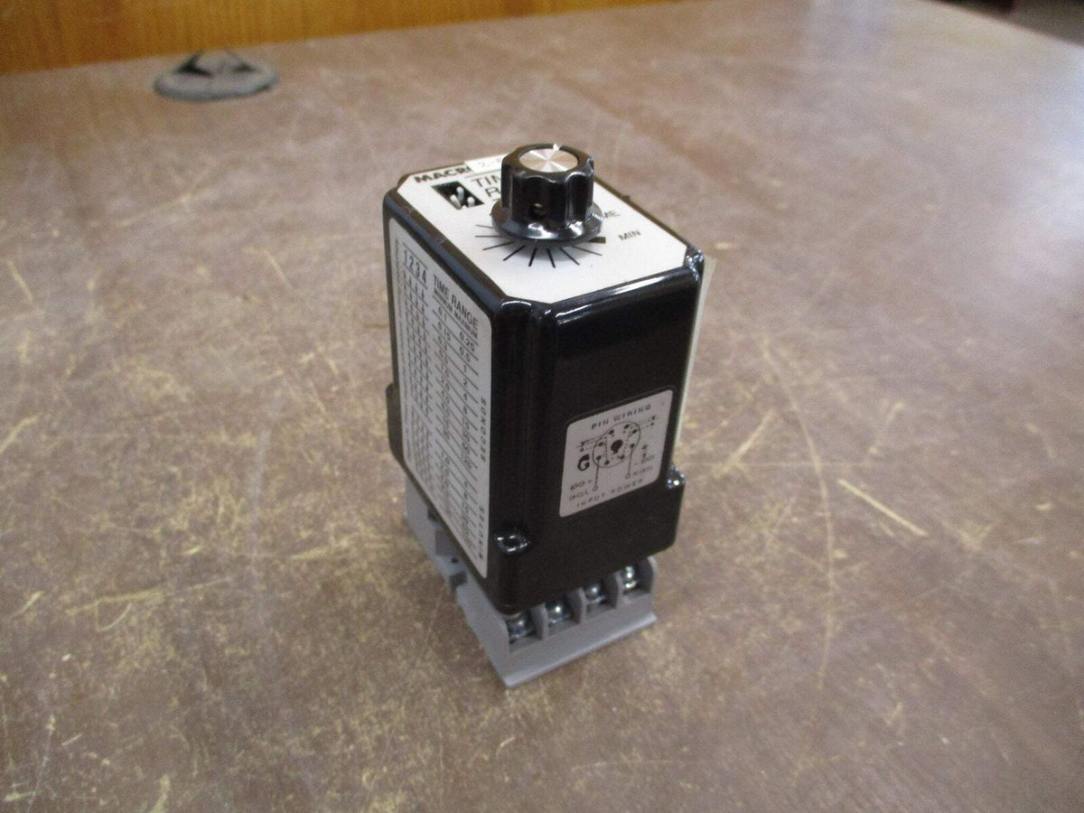Macromatic Time Ranger Timer SS 60221 220VAC 10A w/ Base Used
