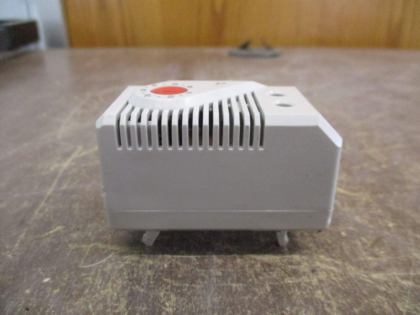 Saipwell Thermostat KTO 011(NC) 10A 250VAC Range: 0-60°C Used