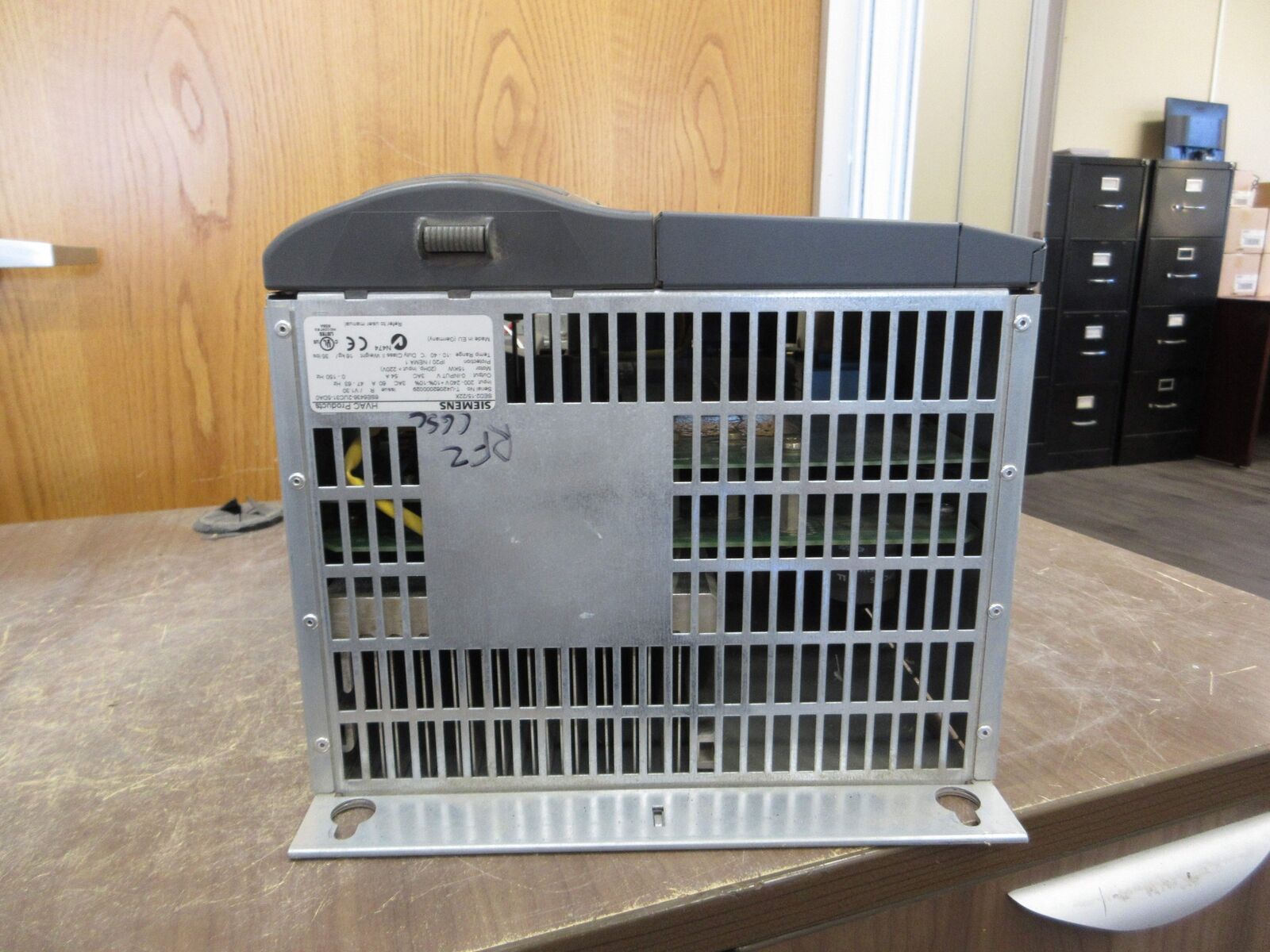 Siemens SED2-15/22X AC Drive 6SE6436-2UC31-5DA0 20HP 3Ph w/ Keypad *No Cover*