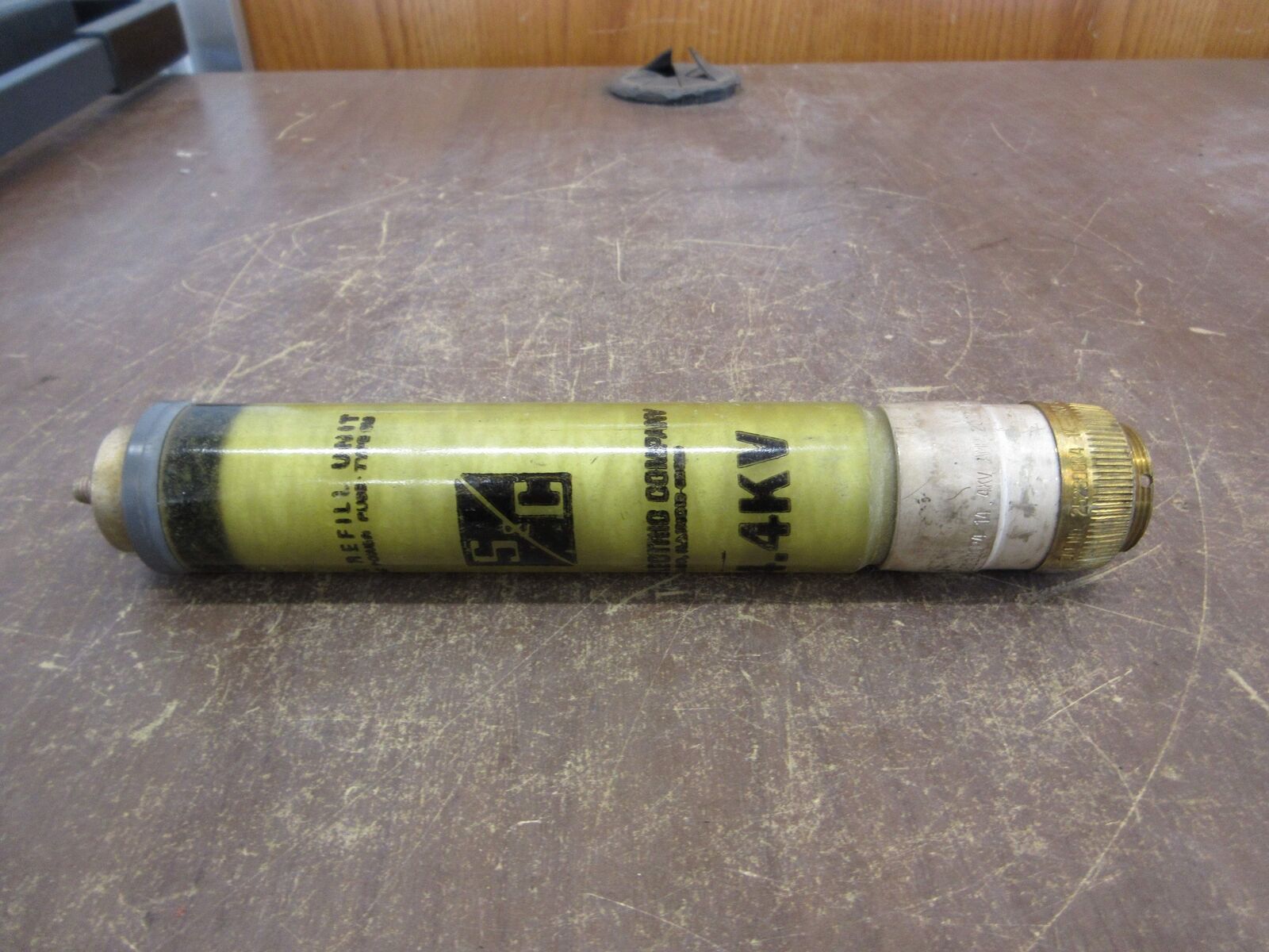 S&C SM-4 Fuse Refill 252300R4 200E 14.4kV Used