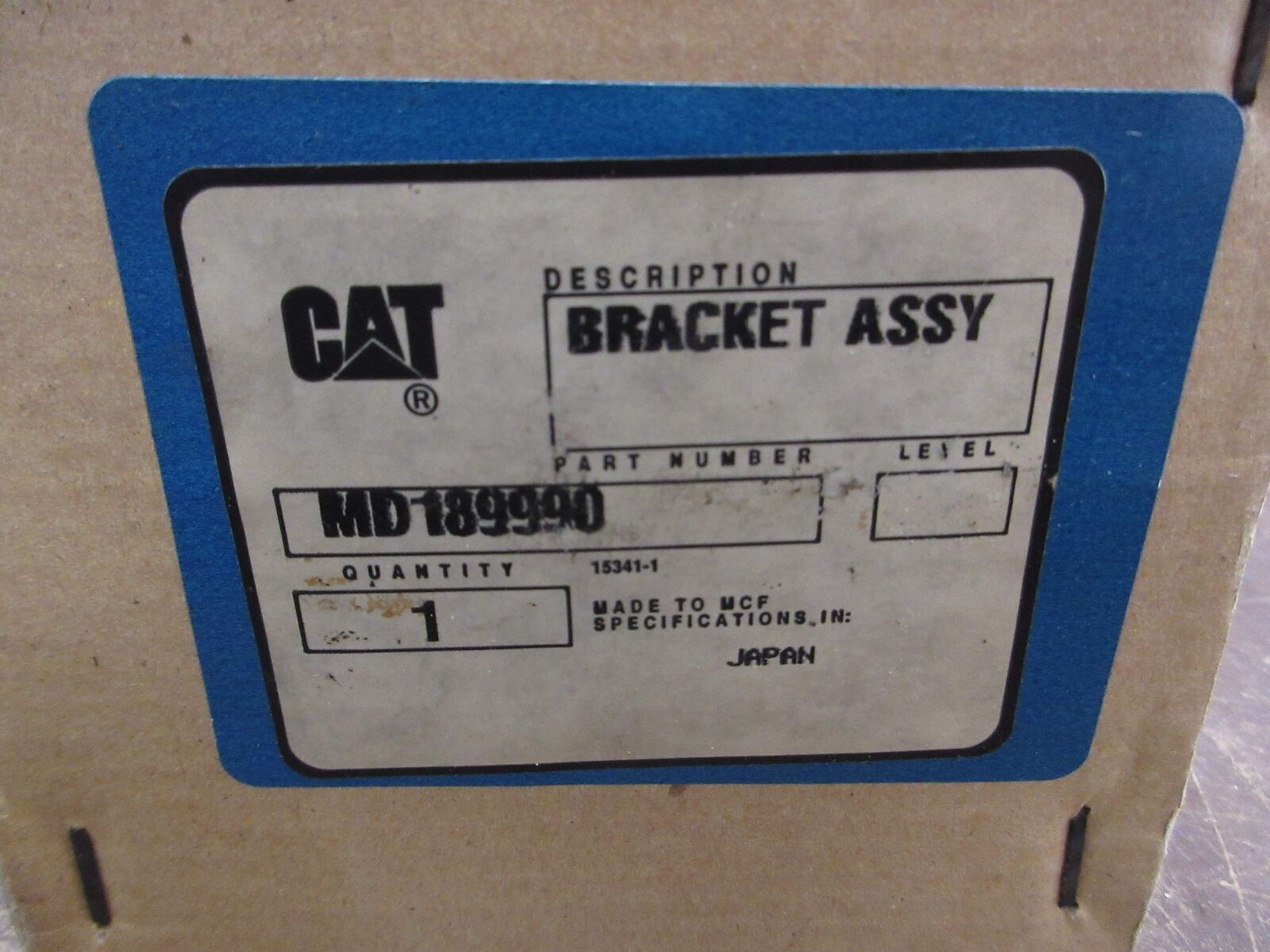 CAT Bracket Assembly MD189990 New Surplus