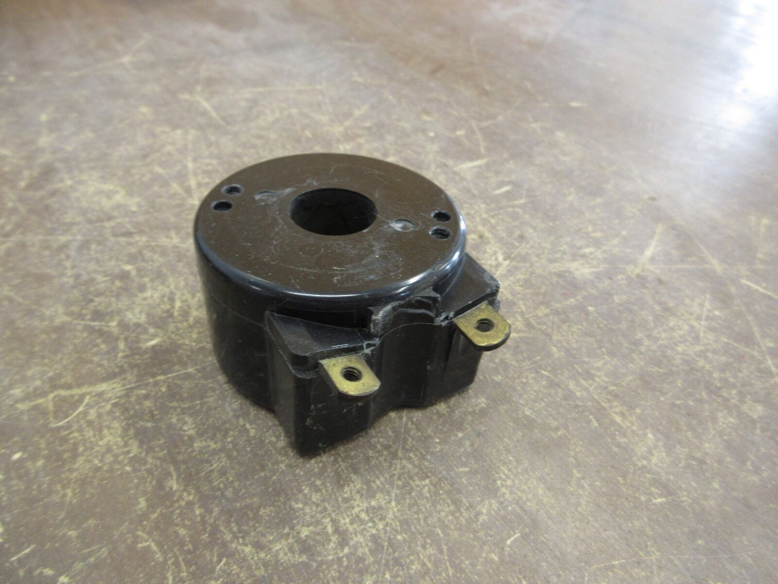 Hyster Coil 271888 *Missing Suppressor* New Surplus