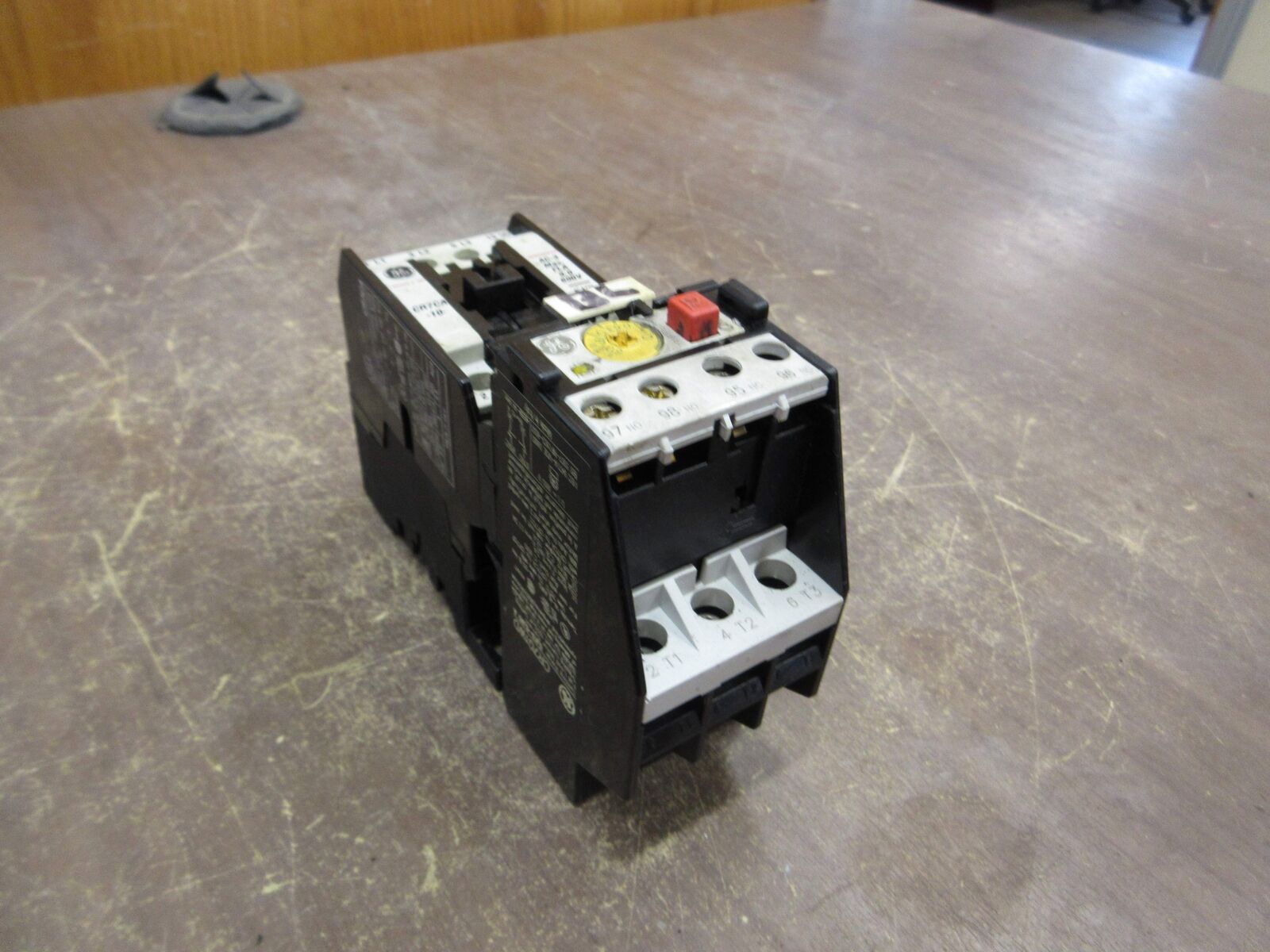 GE Starter CR7CA CR7G1WD 24V Coil Trip: 0.63-0.90A Used