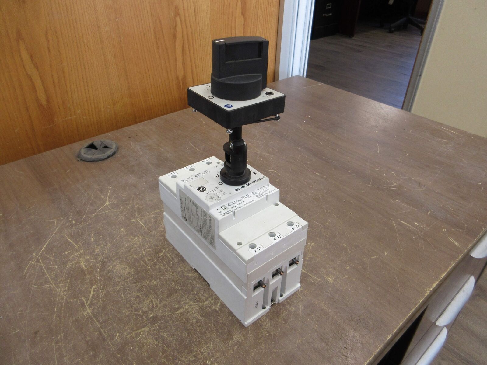 Allen-Bradley Motor Protector 140-CMN-4000 Ser. C Trip: 25-40A Used