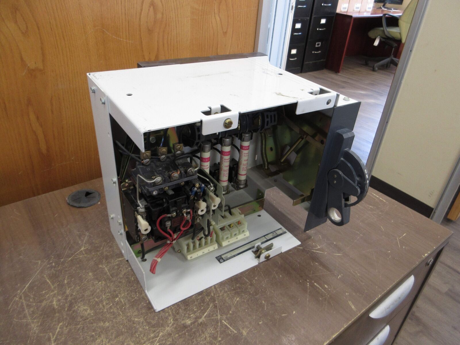 Allen-Bradley Size 1 MCC Bucket 2112B-BAB-3-4R-6-24R 480V 3Ph 60Hz 120V Coil