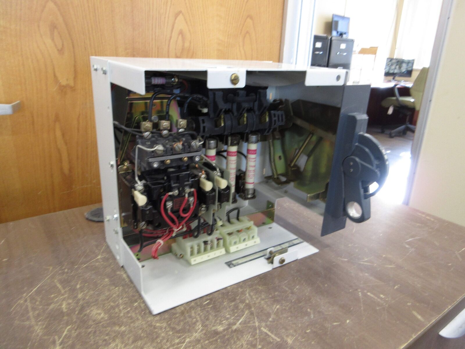 Allen-Bradley Size 1 MCC Bucket 2112B-BAB-3-4R-6-24R 480V 3Ph 60Hz 120V Coil