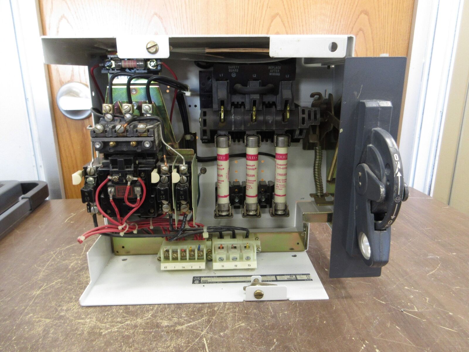 Allen-Bradley Size 1 MCC Bucket 2112B-BAB-3-4R-6-24R 480V 3Ph 60Hz 120V Coil