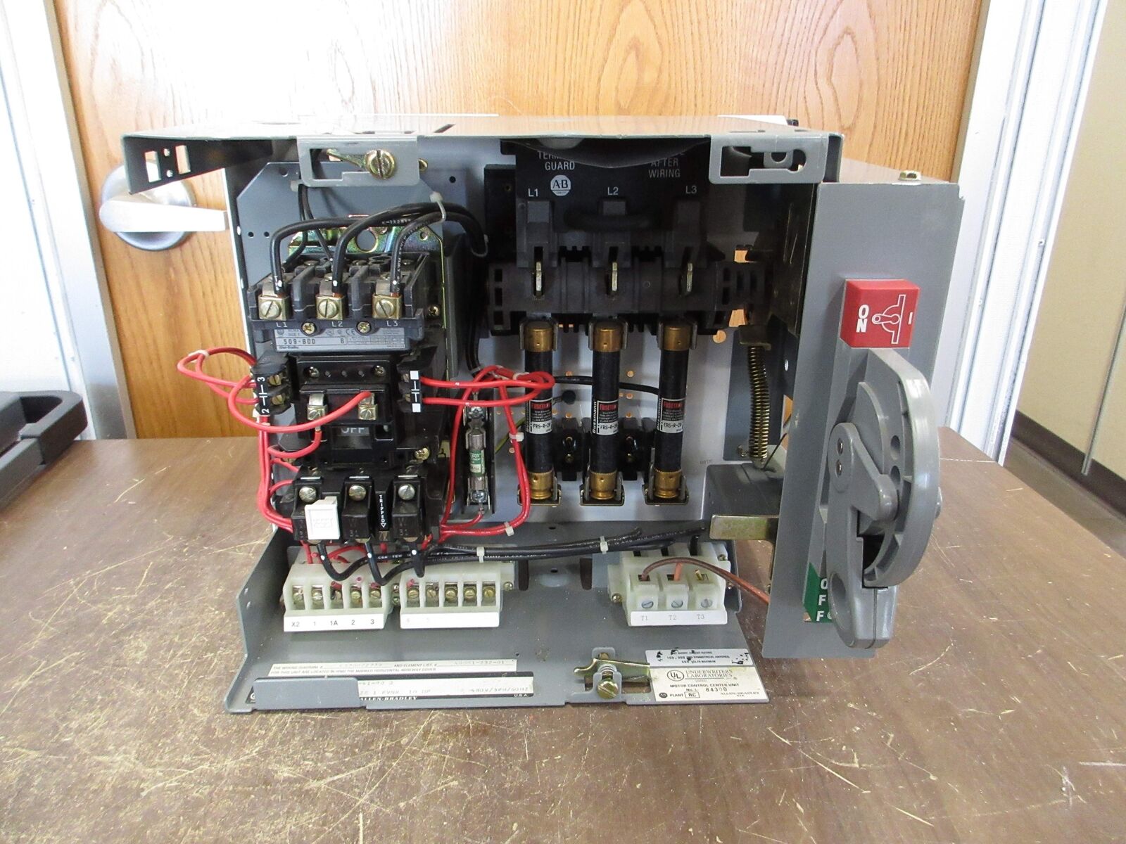 Allen-Bradley Size 1 MCC Bucket 2112B-BAB-3-6S-24R-41-90-Q 480V 3Ph 60Hz Fusible