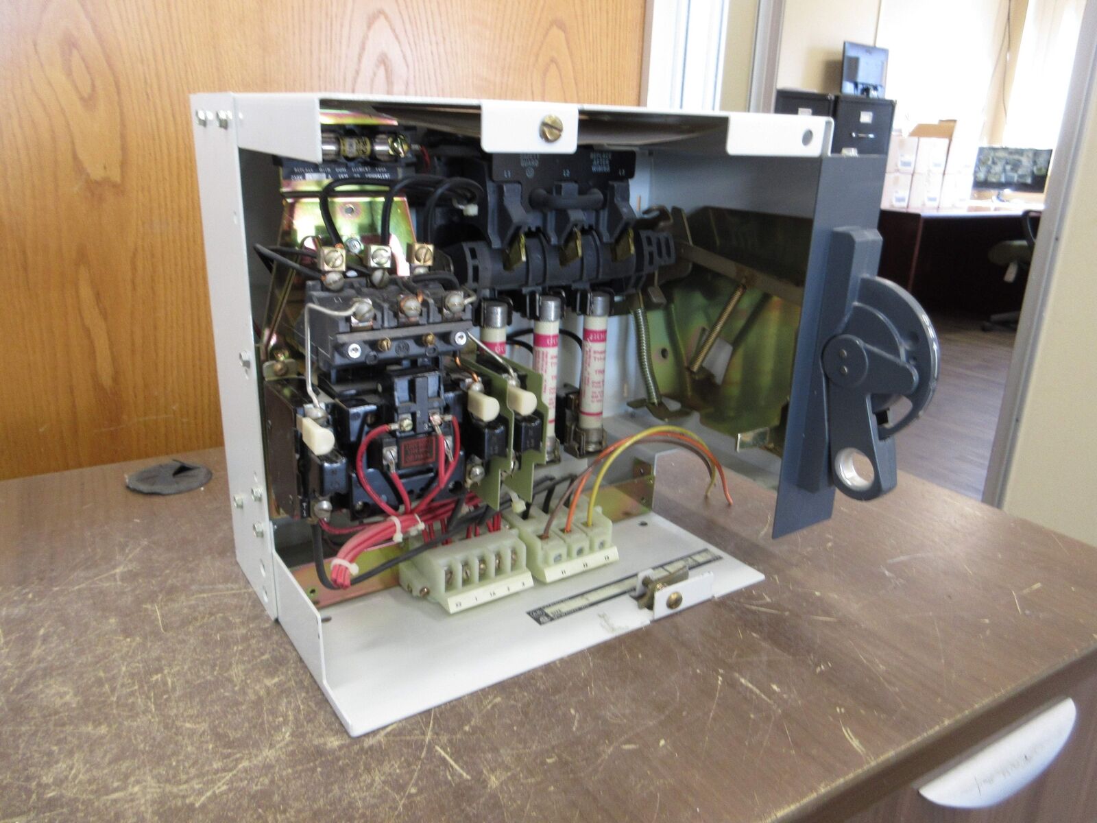 Allen-Bradley Size 1 MCC Bucket 2112B-BAB-3-4R-6-24R 480V 3Ph 60Hz 120V Coil