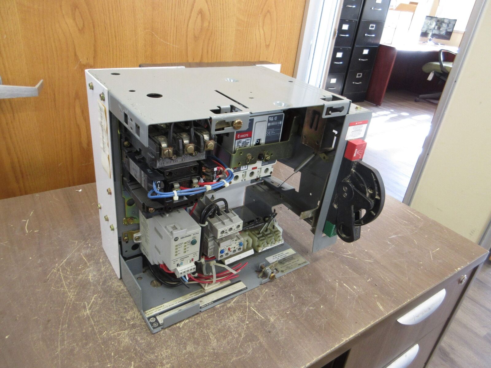 Allen-Bradley Size 1 MCC Bucket YUGWQY923/1AR 480V 3Ph 60Hz 120V Coil