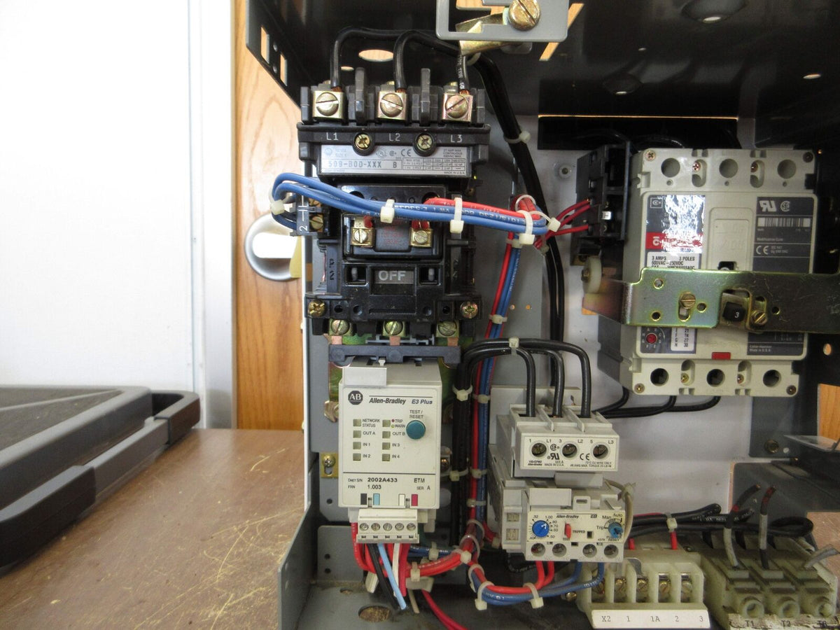 Allen-Bradley Size 1 MCC Bucket YUGWQY923/1AR 480V 3Ph 60Hz 120V Coil w/ Door