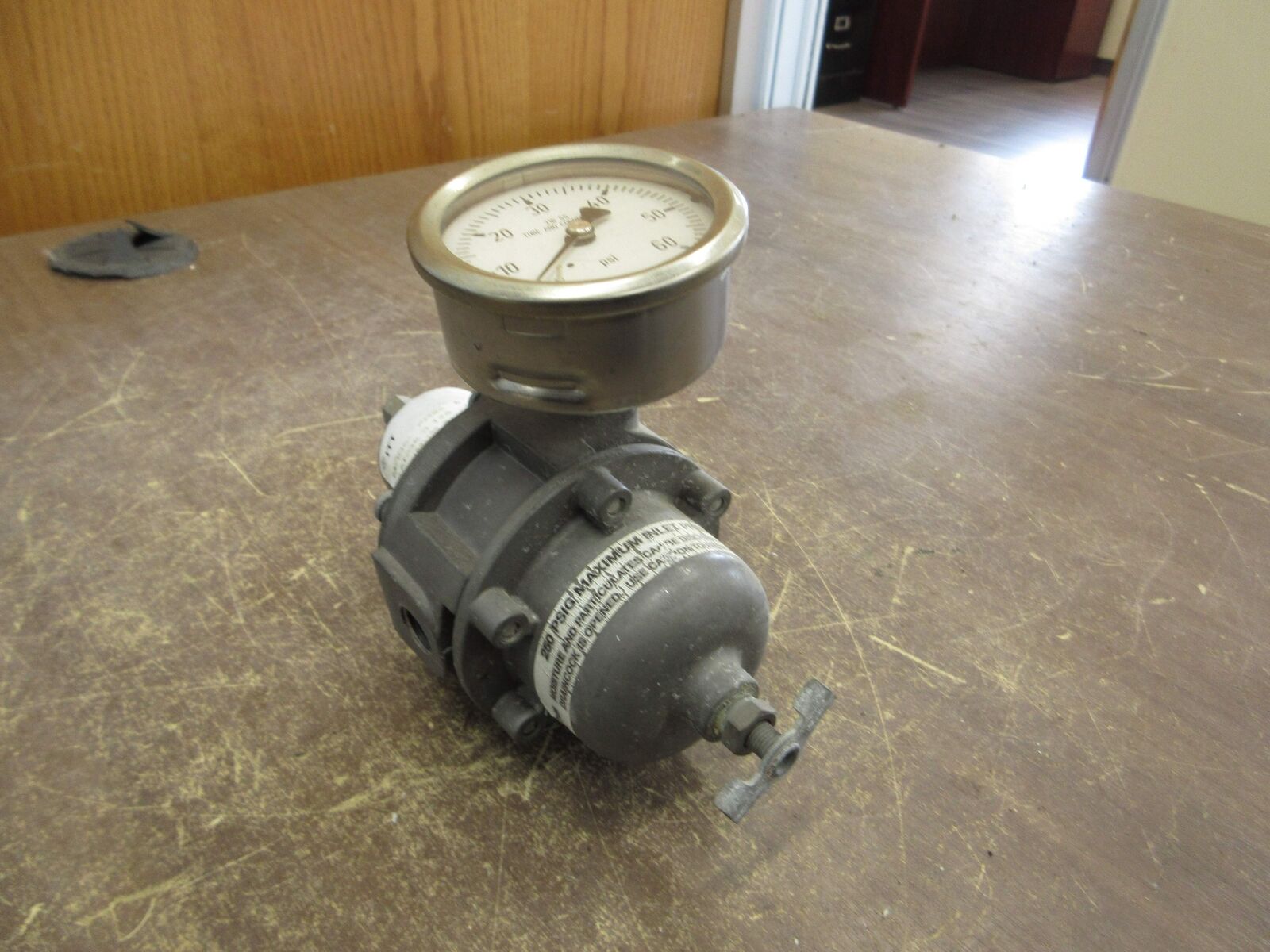 ITT Conoflow Pressure Regulator ER95-EX1G Range: 0-125PSI Used