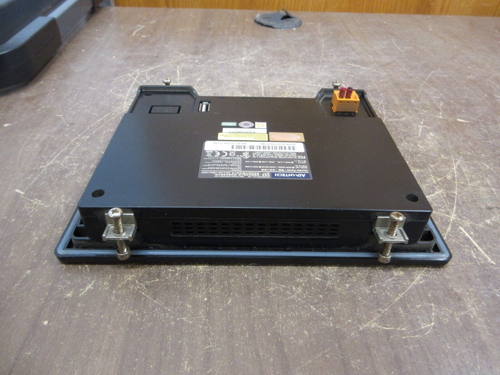 Advantech Operator Panel WOP-2070K-S1AE 24VDC 0.6A Used