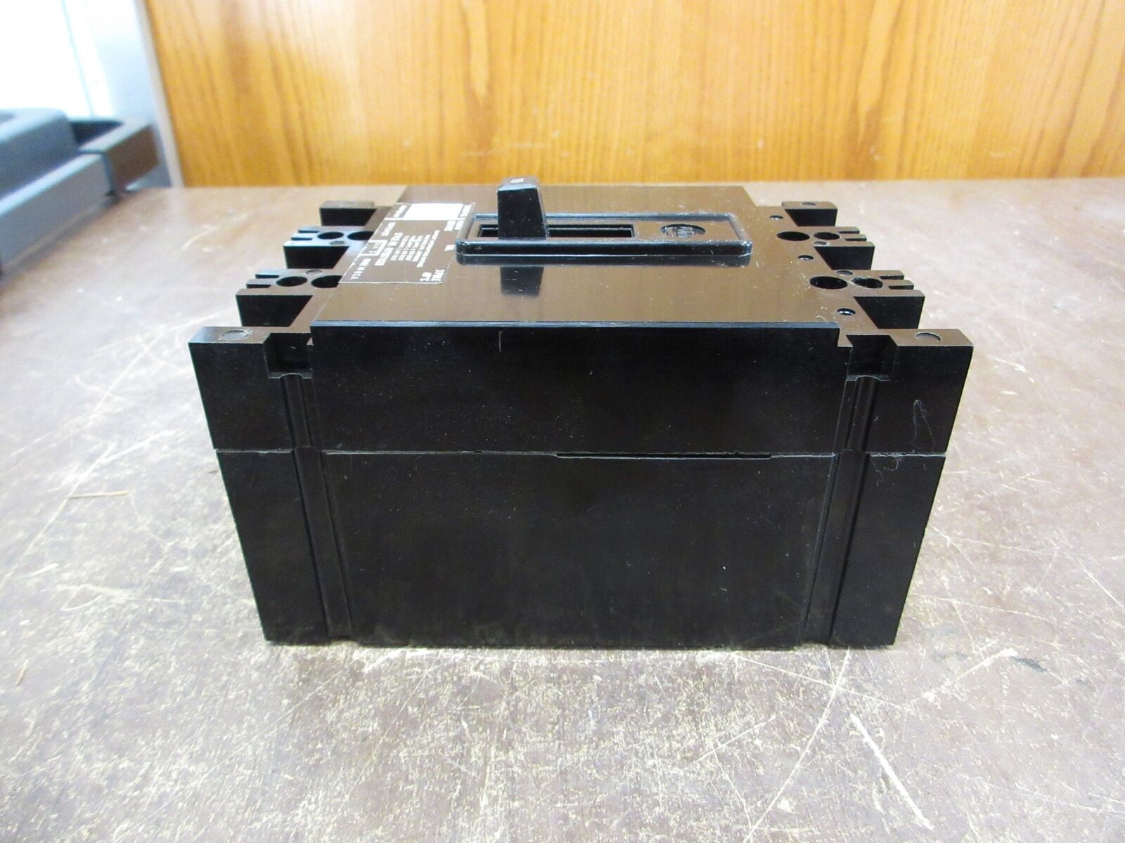 Westinghouse AB DE Ion Circuit Breaker FB3010 10A 600V 3P New Surplus