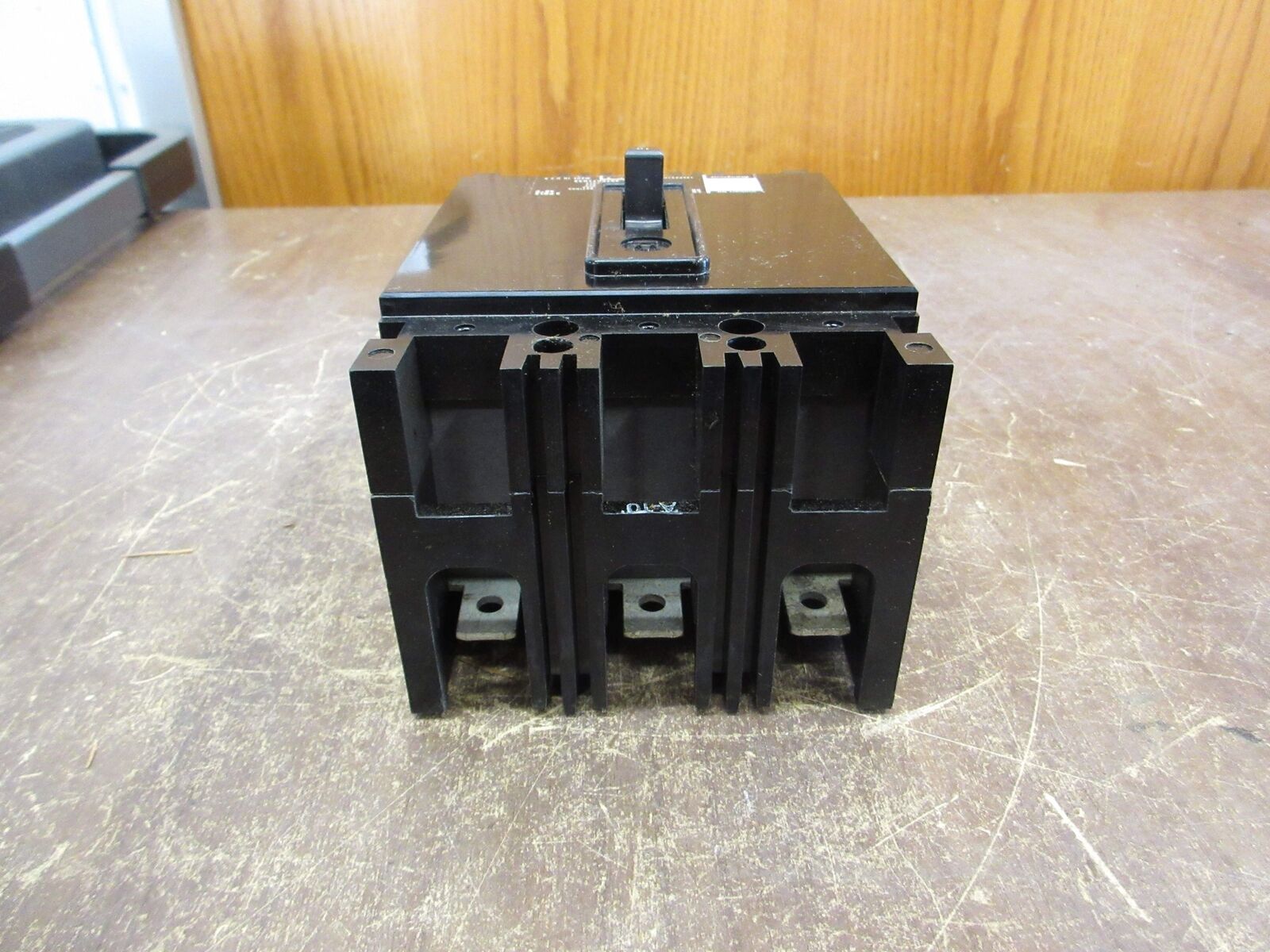 Westinghouse AB DE Ion Circuit Breaker FB3010 10A 600V 3P New Surplus