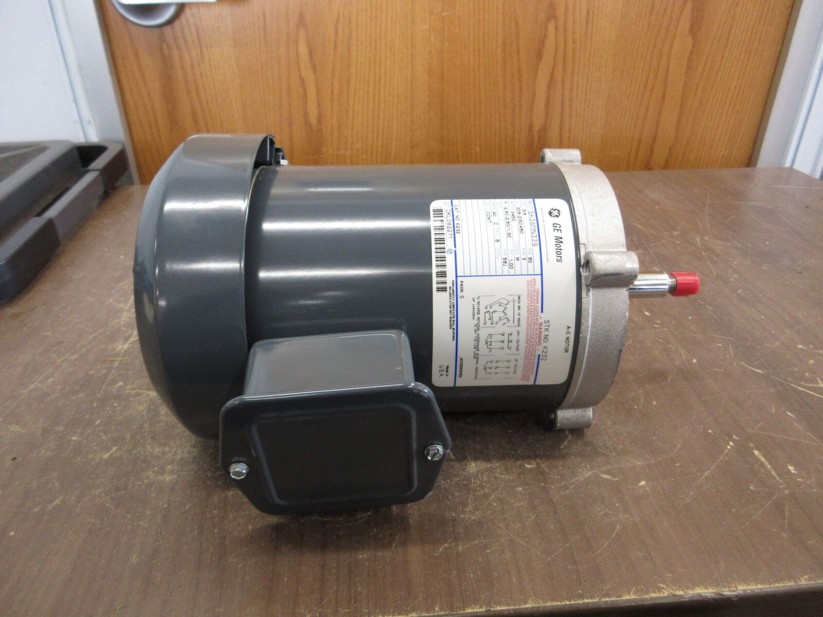 GE Motor 5K36MN339 3/4HP 3600RPM 208-230/460V 2.60/1.30A 60Hz 3Ph New Surplus