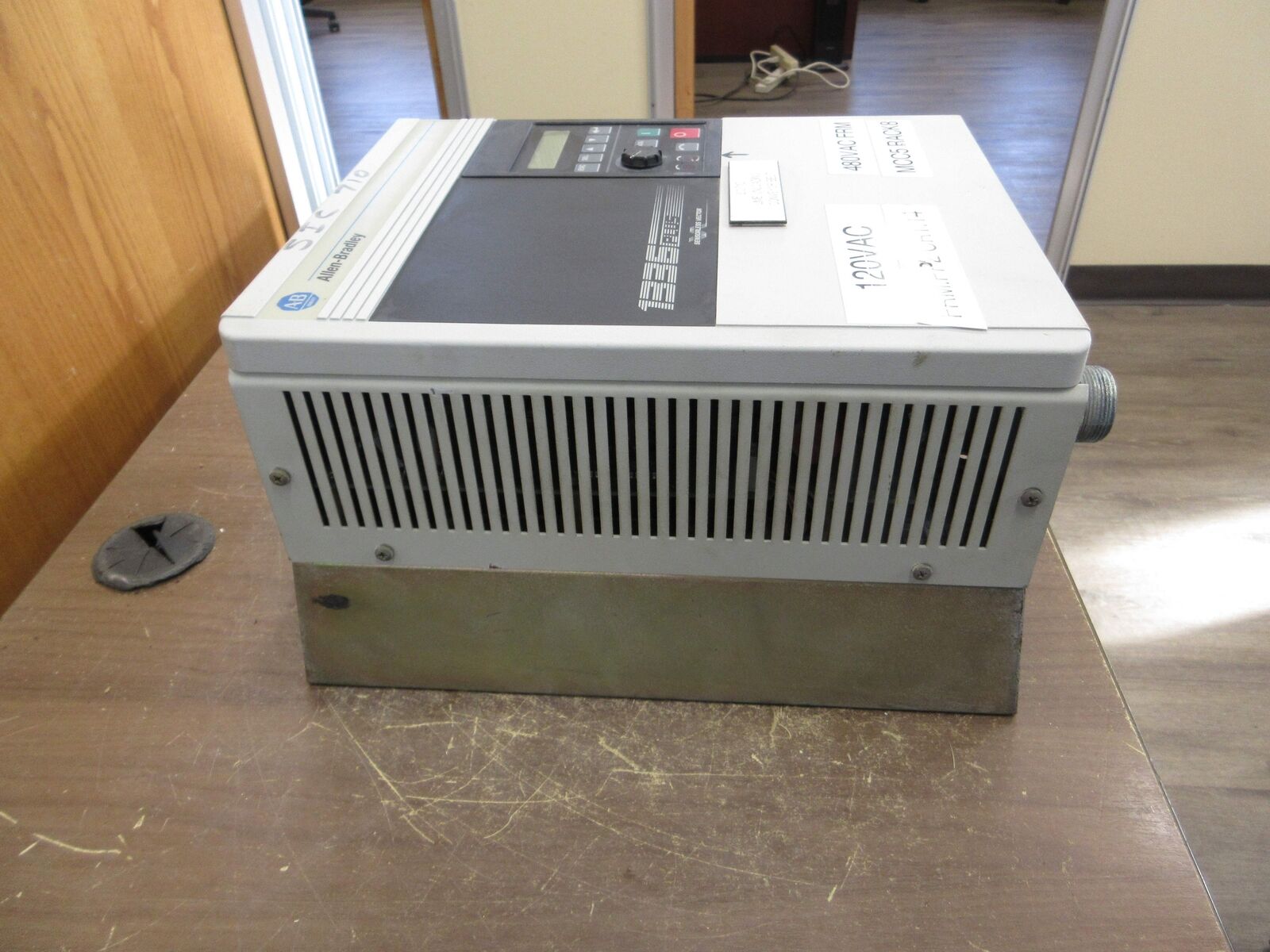 Allen-Bradley 1336 Plus AC Drive 1336S-BRF75-AA-EN4-HA1-L6 7.5HP Used