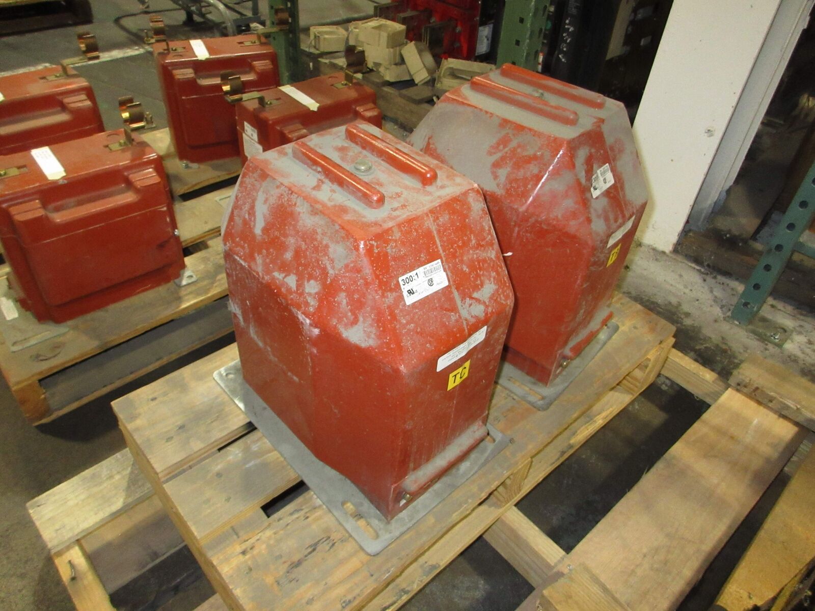 Instrument Transformers Voltage Transformer PT7-1-150-2012D 1500VA Pri: 20125V