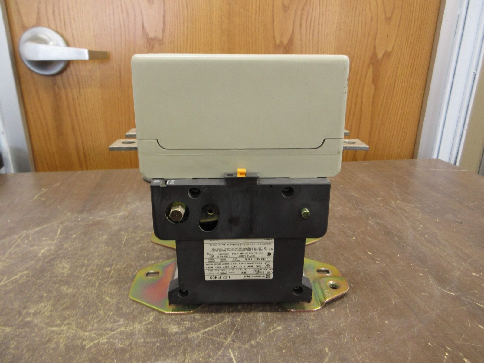 Telemecanique Contactor LC1 F 400 120V Coil 420A 600V Used