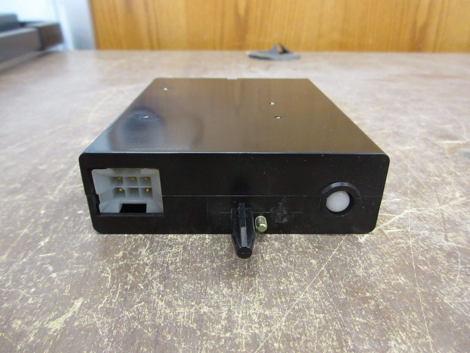 GE Shunt Trip / Lockout SPSTL024 24V AC/DC 300mA Used