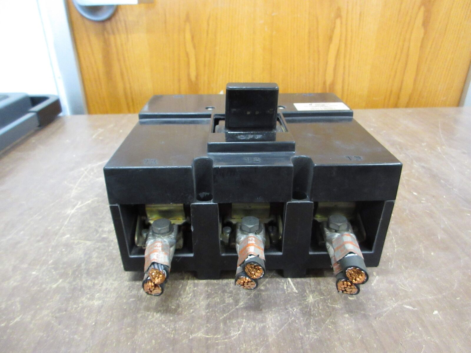 Firetrol Firepump Breaker FTA-806 600A 600V Used