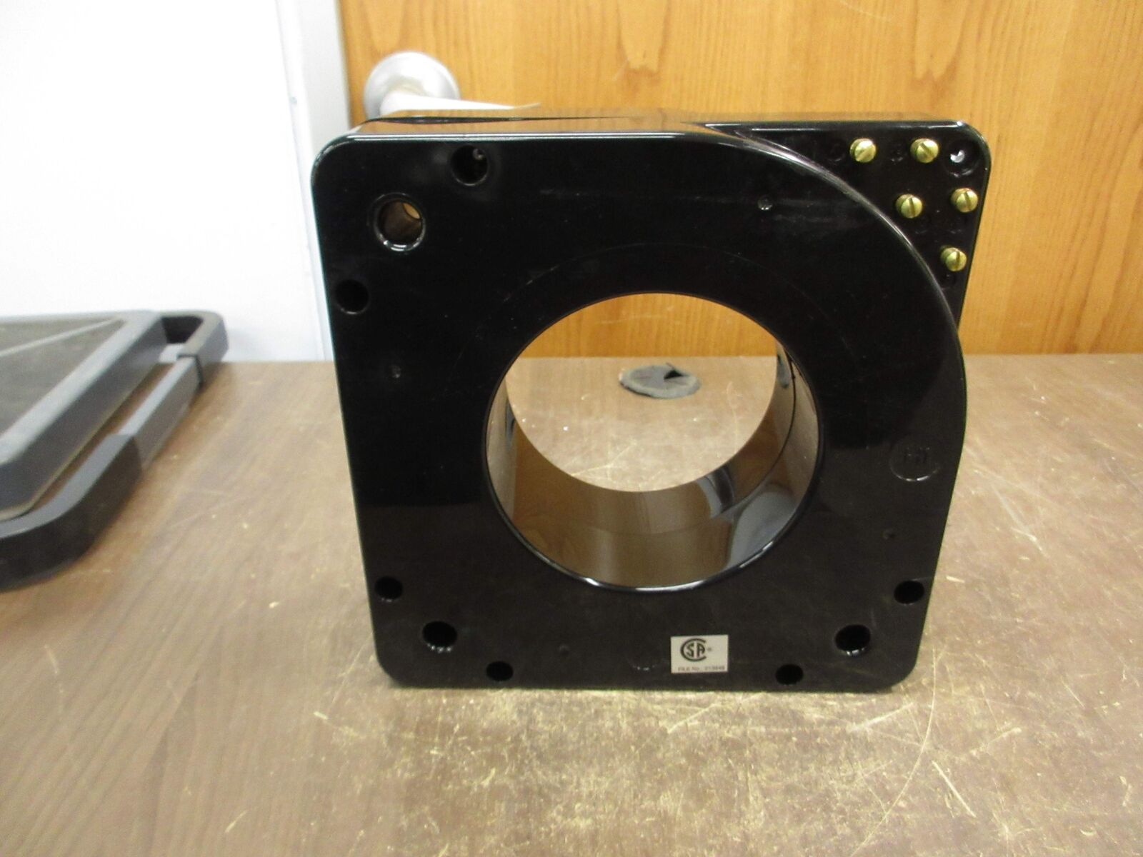 ABB SAB-1-MR Current Transformer 923A329G79 Ratio 3000:5A 600V 25-400Hz 10kV BIL