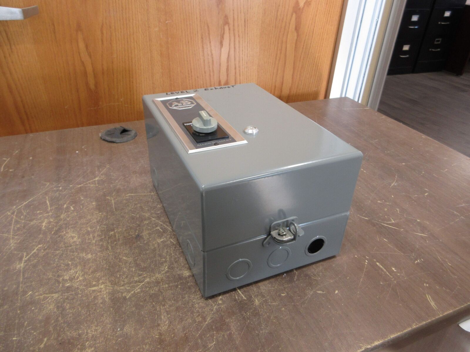 Allen-Bradley Enclosed Size 0 Starter 509-AAD Ser. B 120V Coil 18A 600V Used