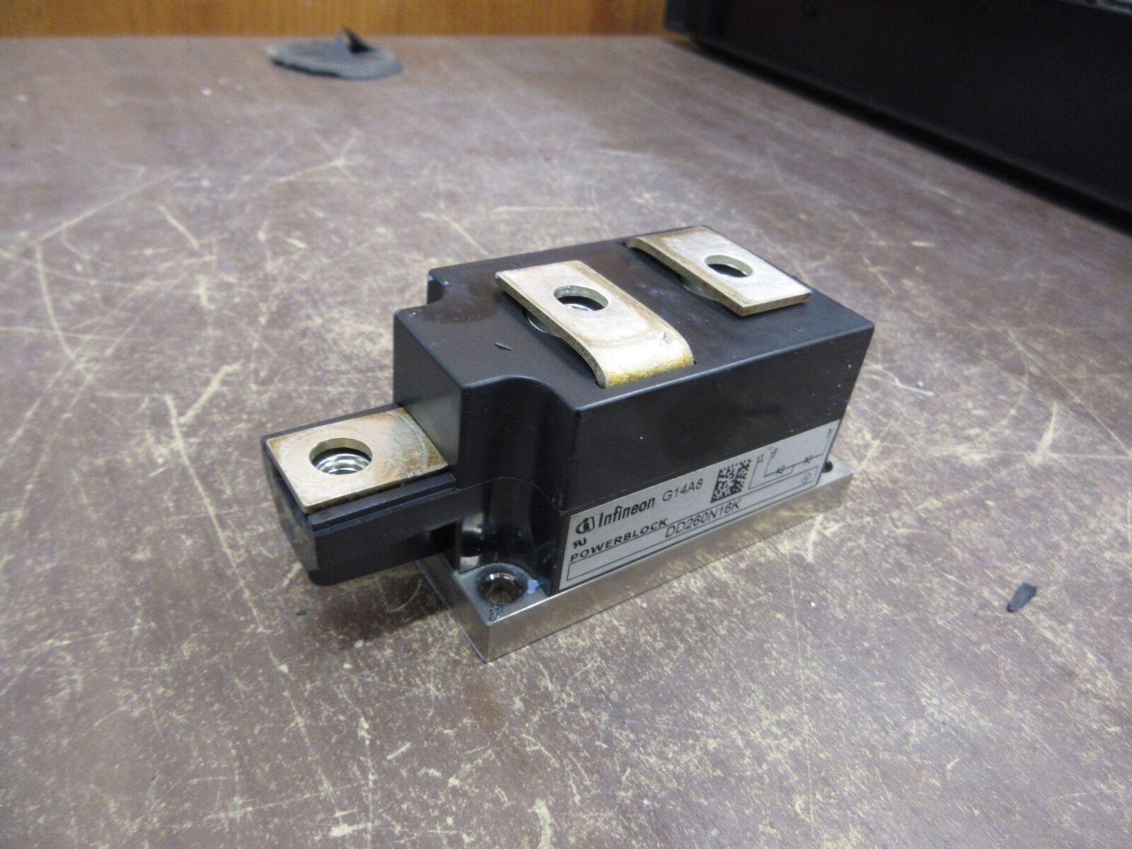 Infineon Powerblock DD260N16K Used