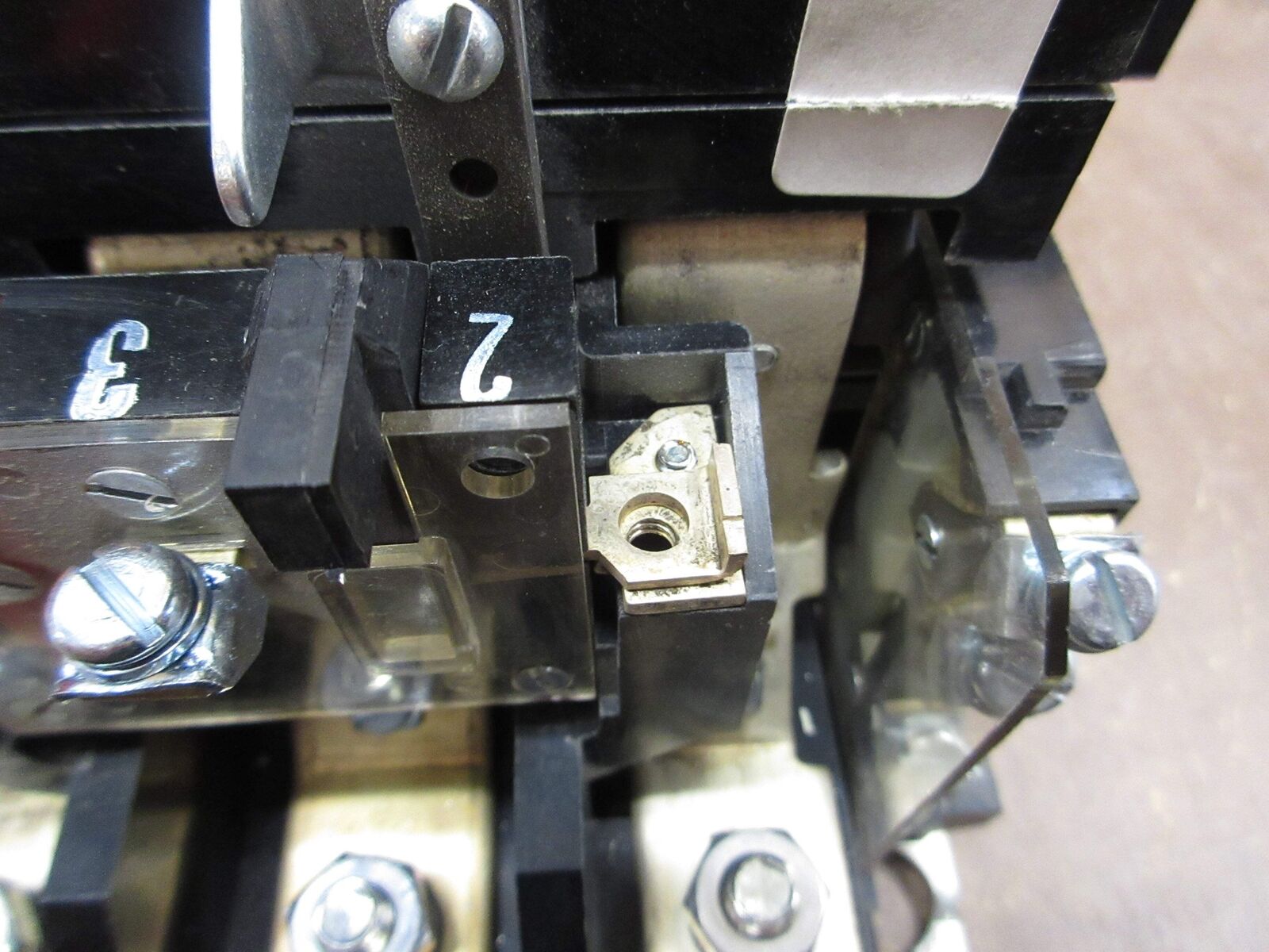 Telemecanique Size 4 Contactor A103F 480V Coil 150A 600V *Broken Corner* Used