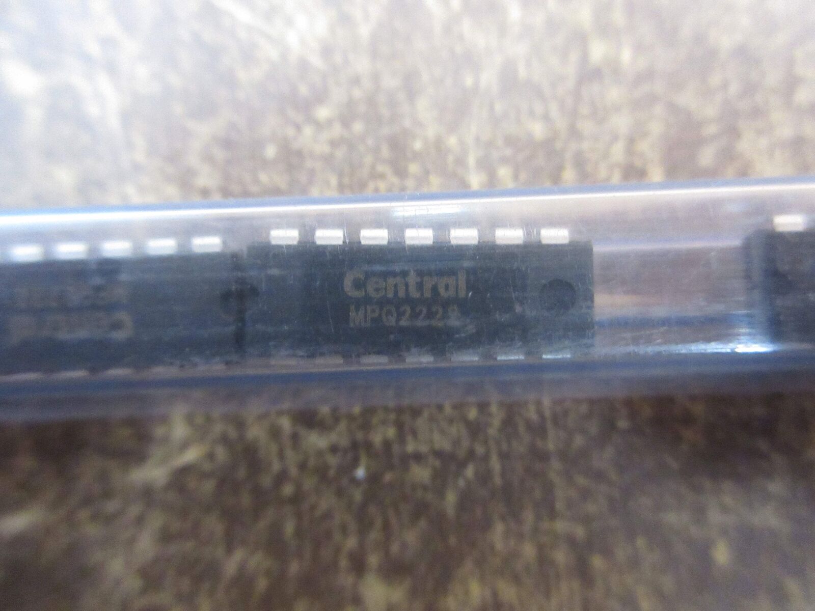 Central Semiconductor Corp. Bipolar Transistor Array MPQ2222 4 NPN (Quad) 40V