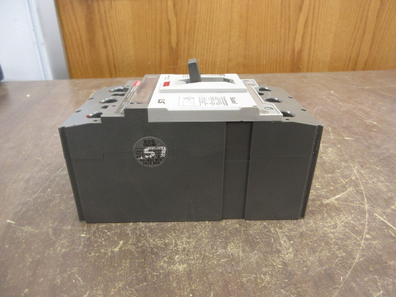 LS Circuit Breaker TD125HU 125A 600V 3P Used