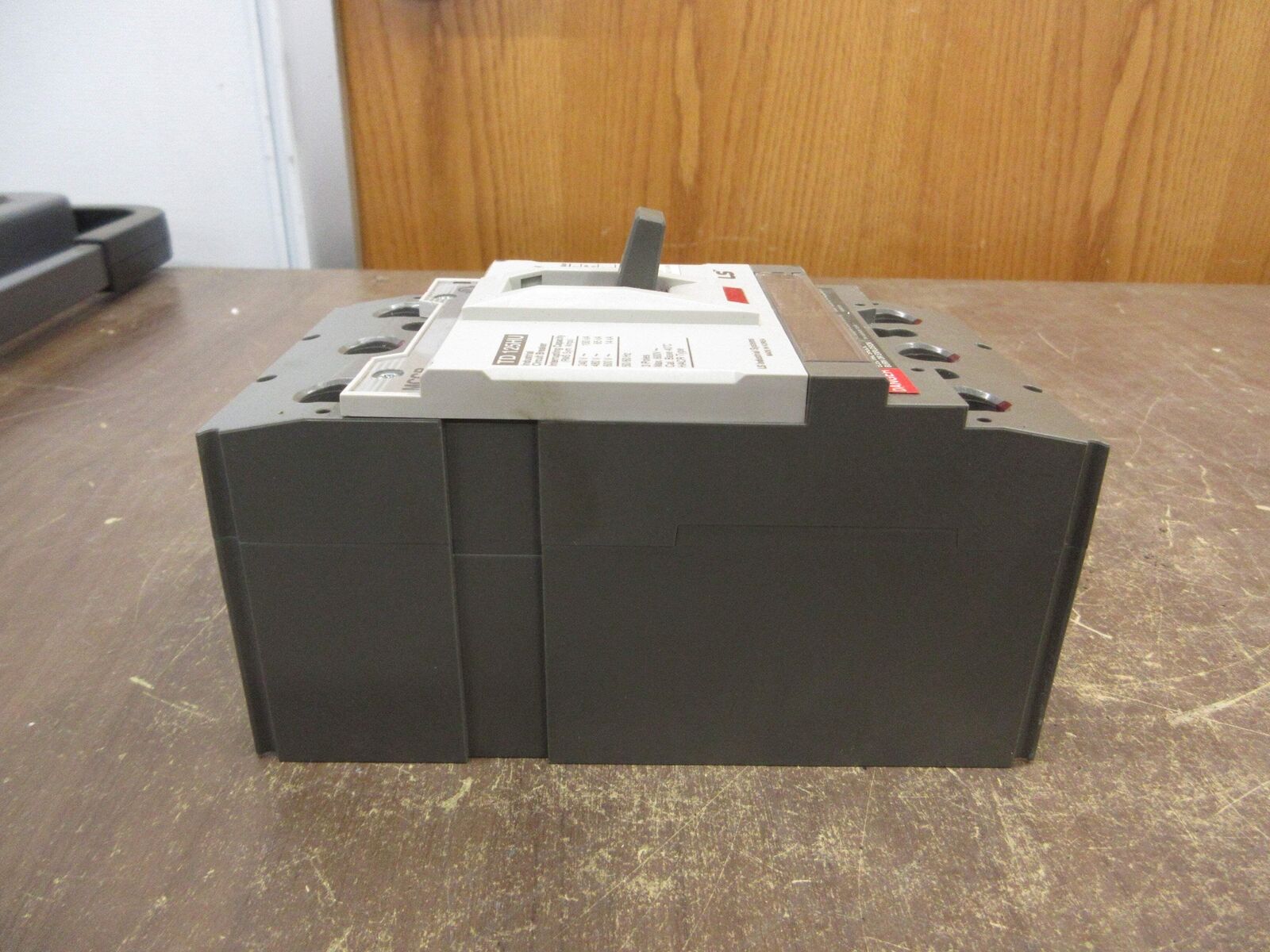 LS Circuit Breaker TD125HU 125A 600V 3P Used