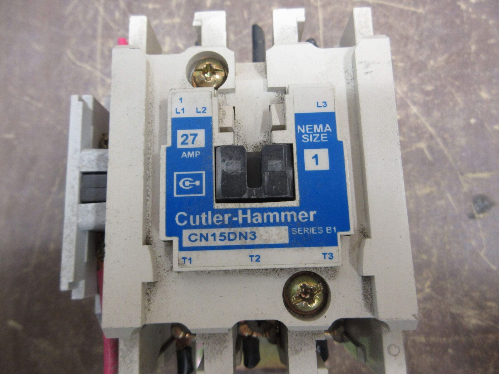Cutler-Hammer Size 1 Contactor CN15DN3 Ser. B1 120V Coil 27A (1) Aux Contact