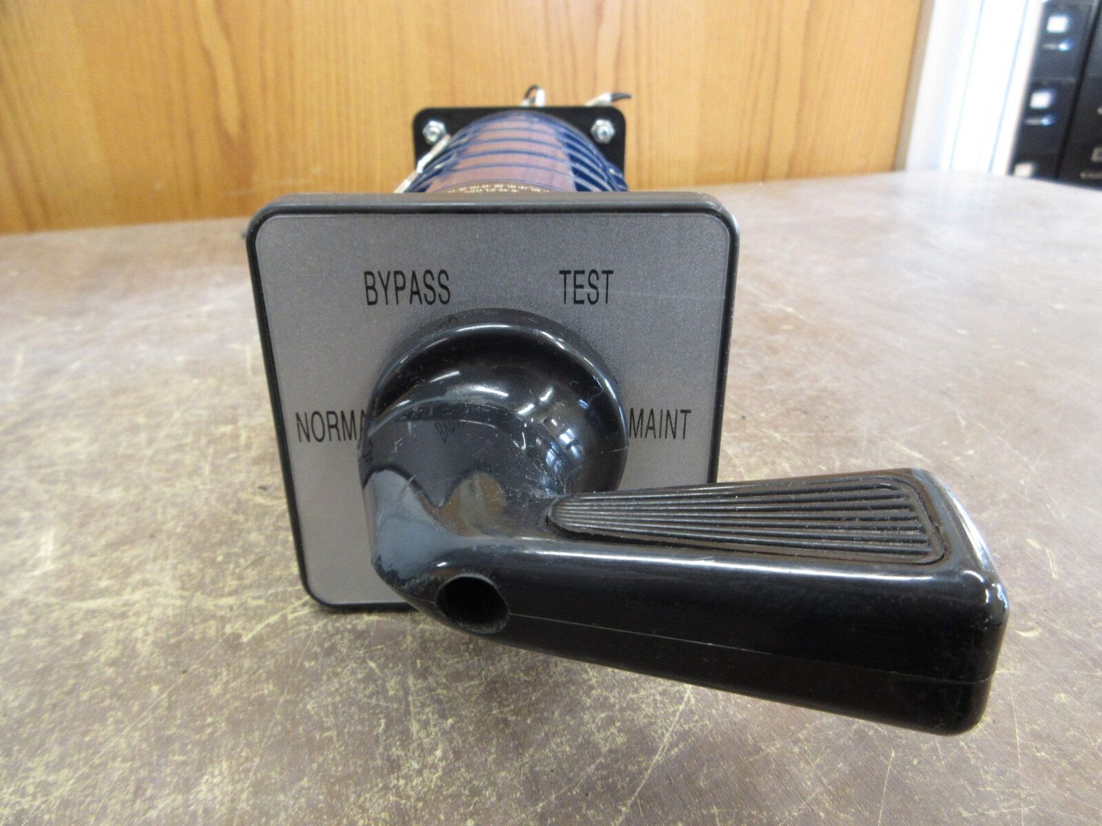 BMTE Rotary Cam Switch 3LBB-115 24A 415V Normal/Bypass/Test/Maint Used
