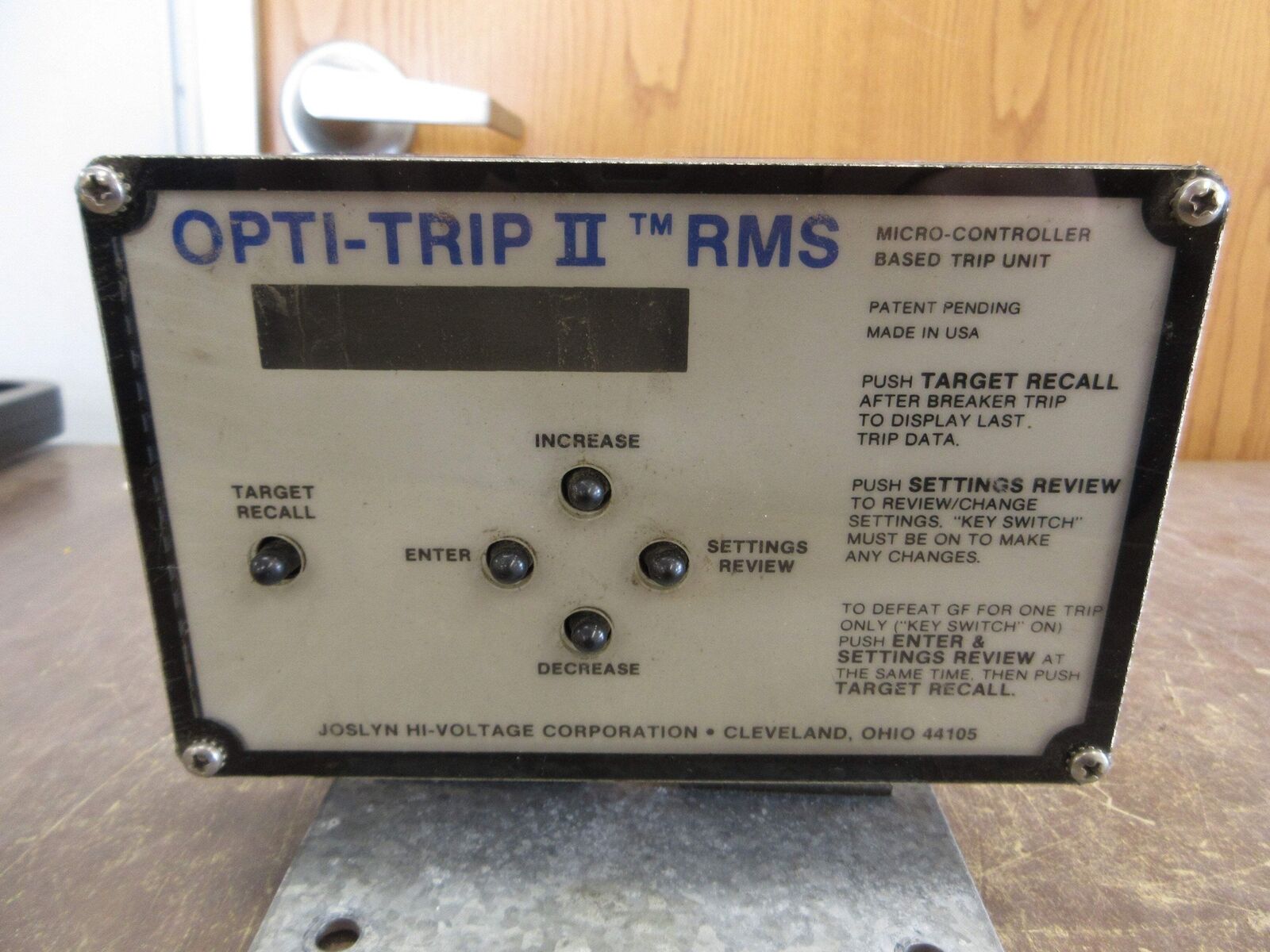 Joslyn Opti-Trip II RMS Micro-Controller Based Trip Unit Used