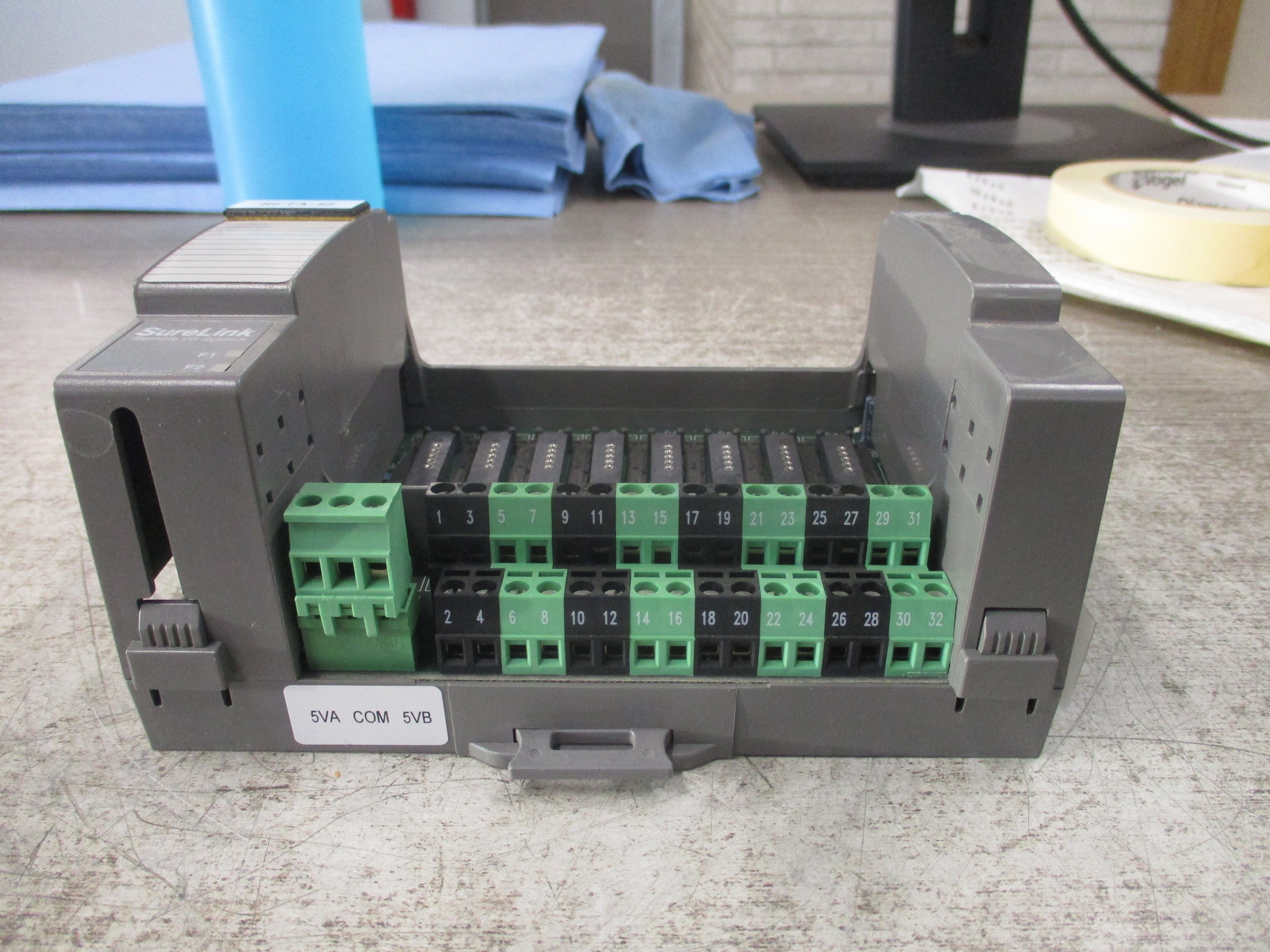 Compressor Controls Corp. SureLink Remote I/O Base RFTA-8 8-Slot Used