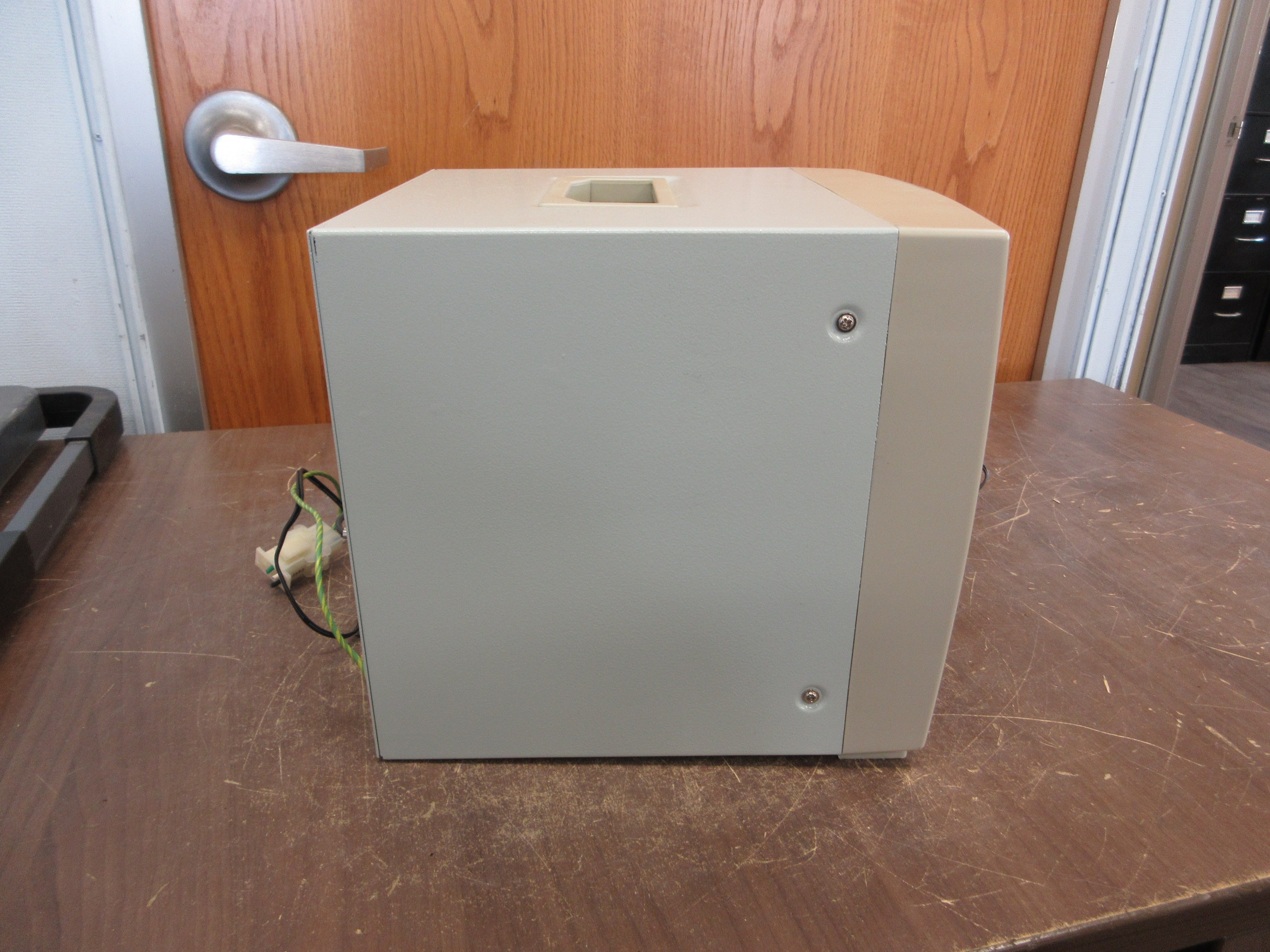 Satow CRT Monitor 101500048 Used