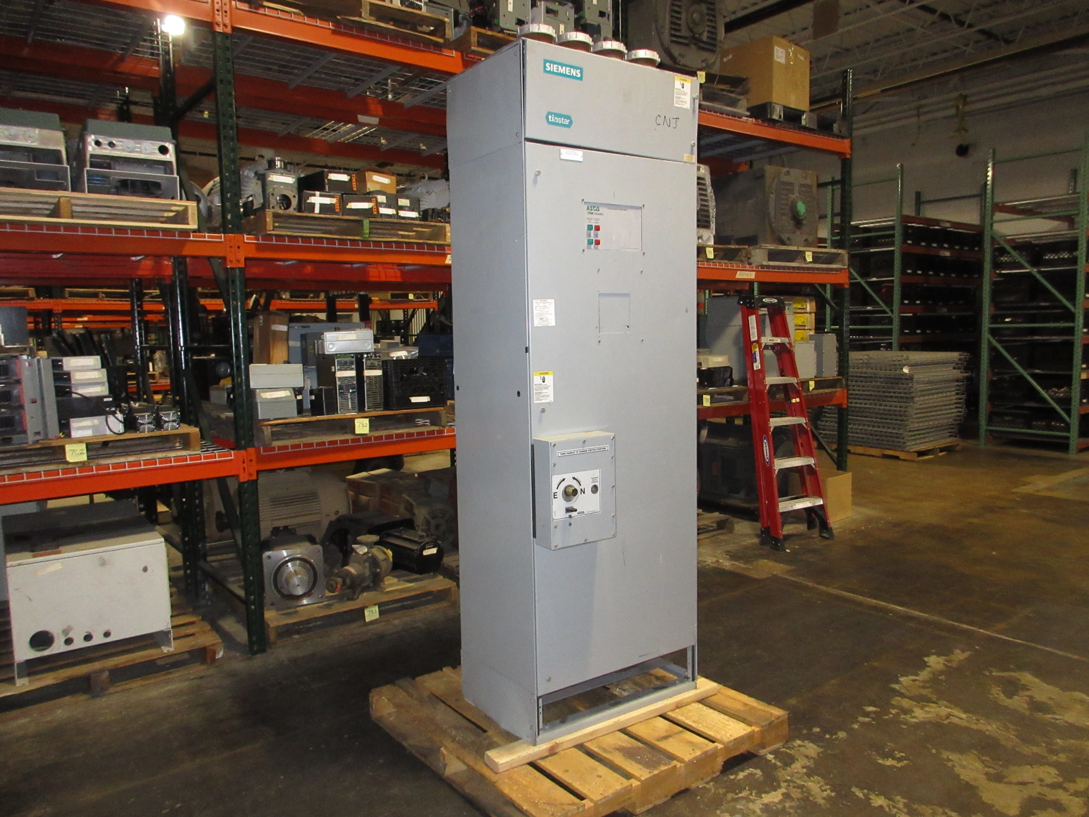 Asco 7000 Series Non-Automatic Transfer Switch H07MTSB308000000 800A 3P Used
