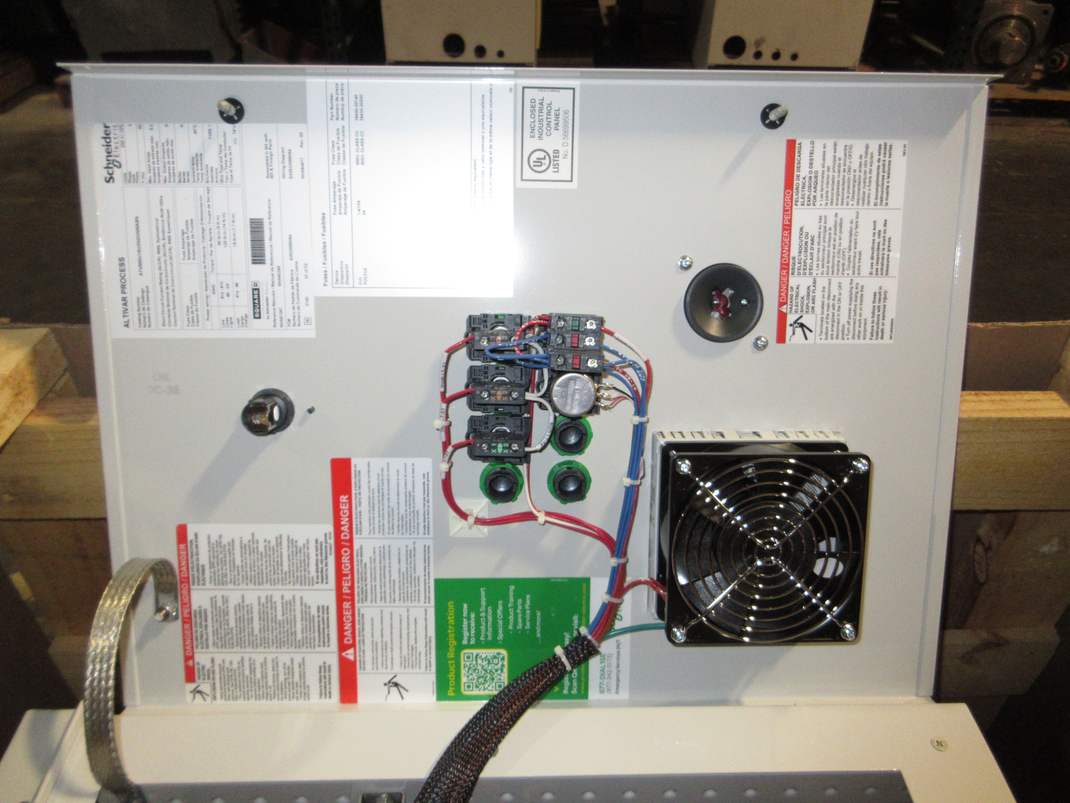 Schnieder Electric Altivar Process Type 12 AC Drive ATV660U15U3N2GNWABN 2HP 230V