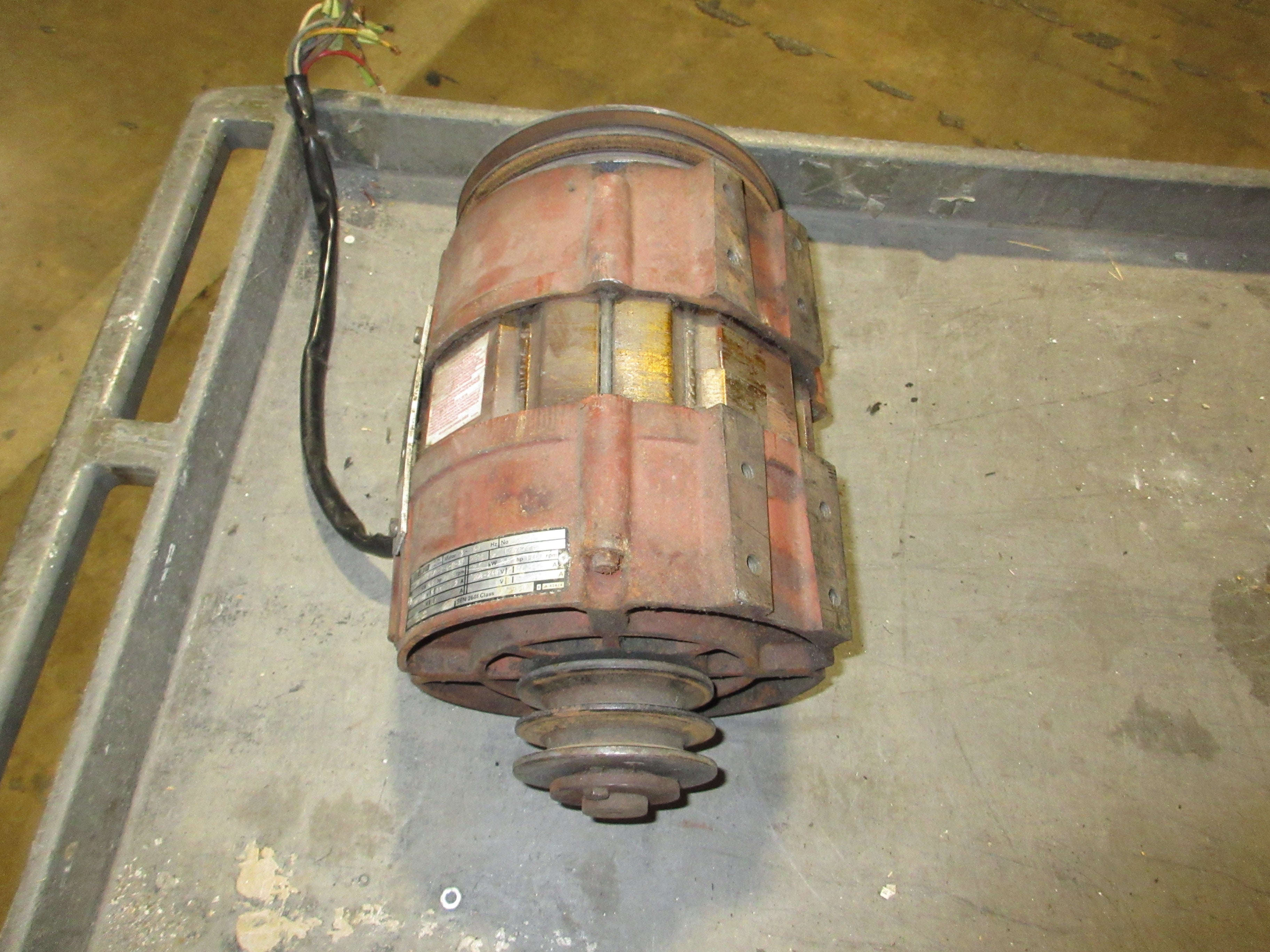 Elmo Drive Motor CF 132 C/G-2-4-R-3T 4.5HP 3600RPM 208-240V 13-12.2A 60Hz 3Ph