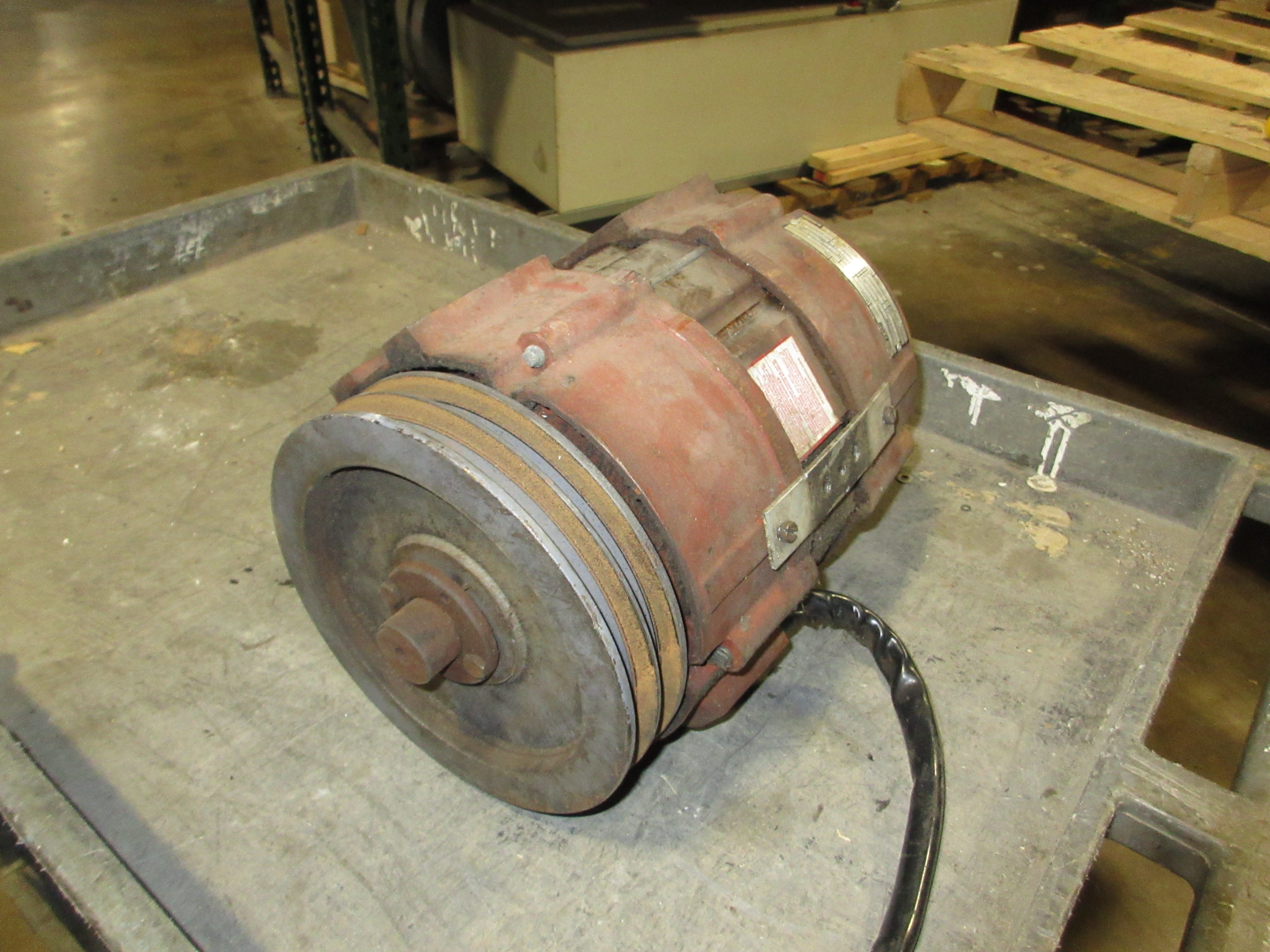 Elmo Drive Motor CF 132 C/G-2-4-R-3T 4.5HP 3600RPM 208-240V 13-12.2A 60Hz 3Ph