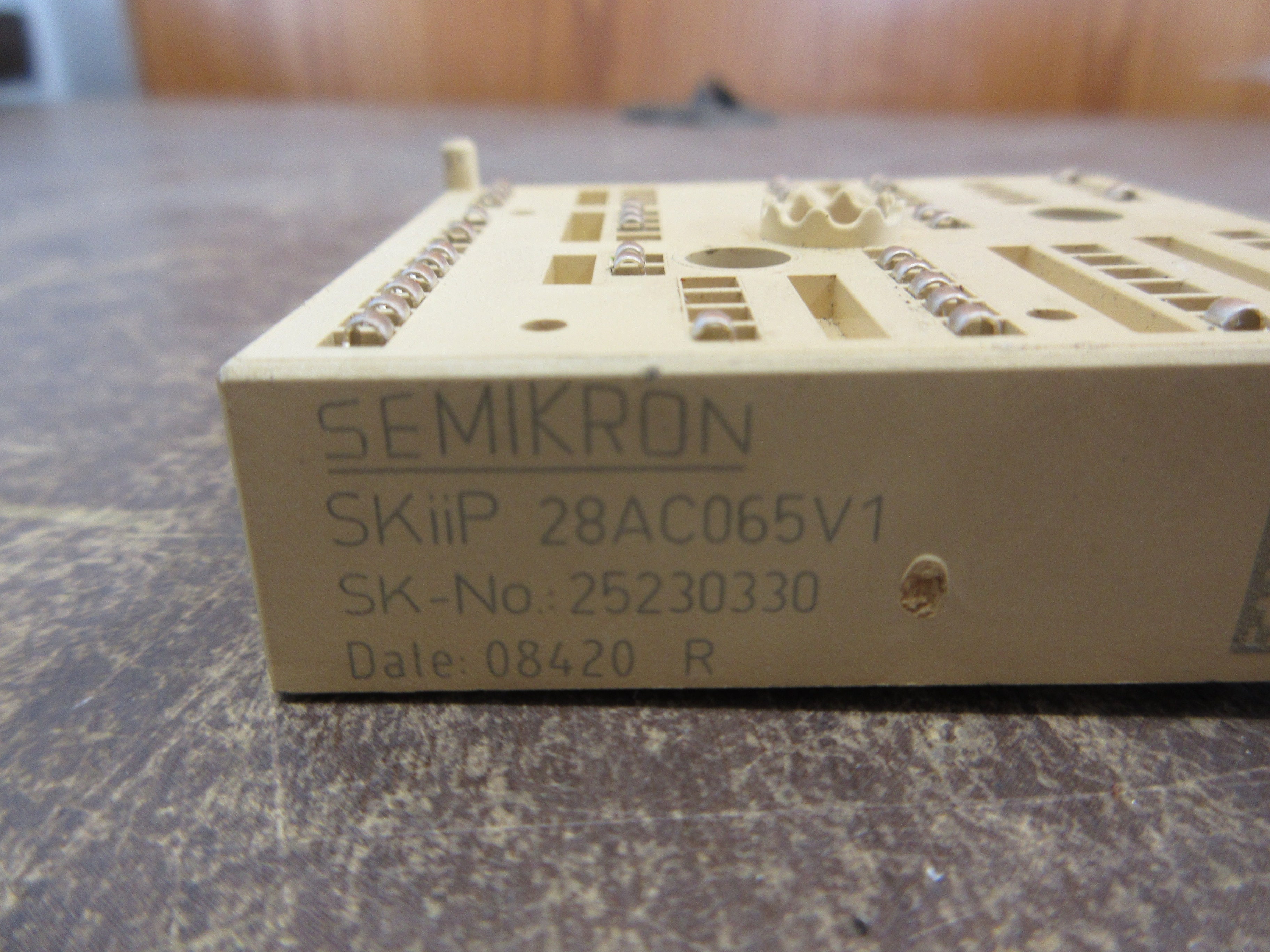 Semikron Skiip IGBT Module 28AC065V1 *Chipped Edge* Used