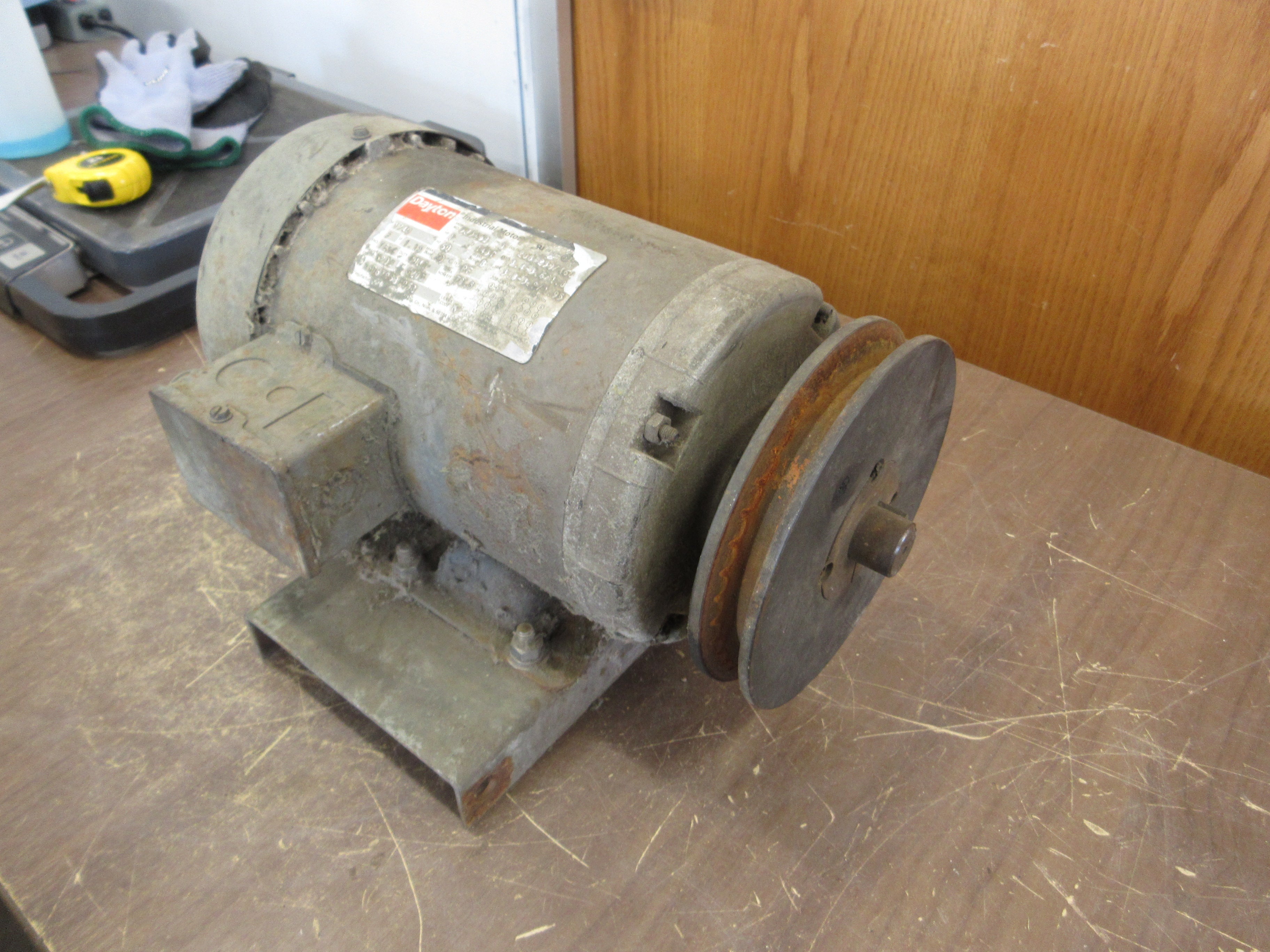Dayton Motor 3N548B 1HP 1800RPM 208-230/460V 3.4/3.6/1.8A 3Ph 60Hz Used