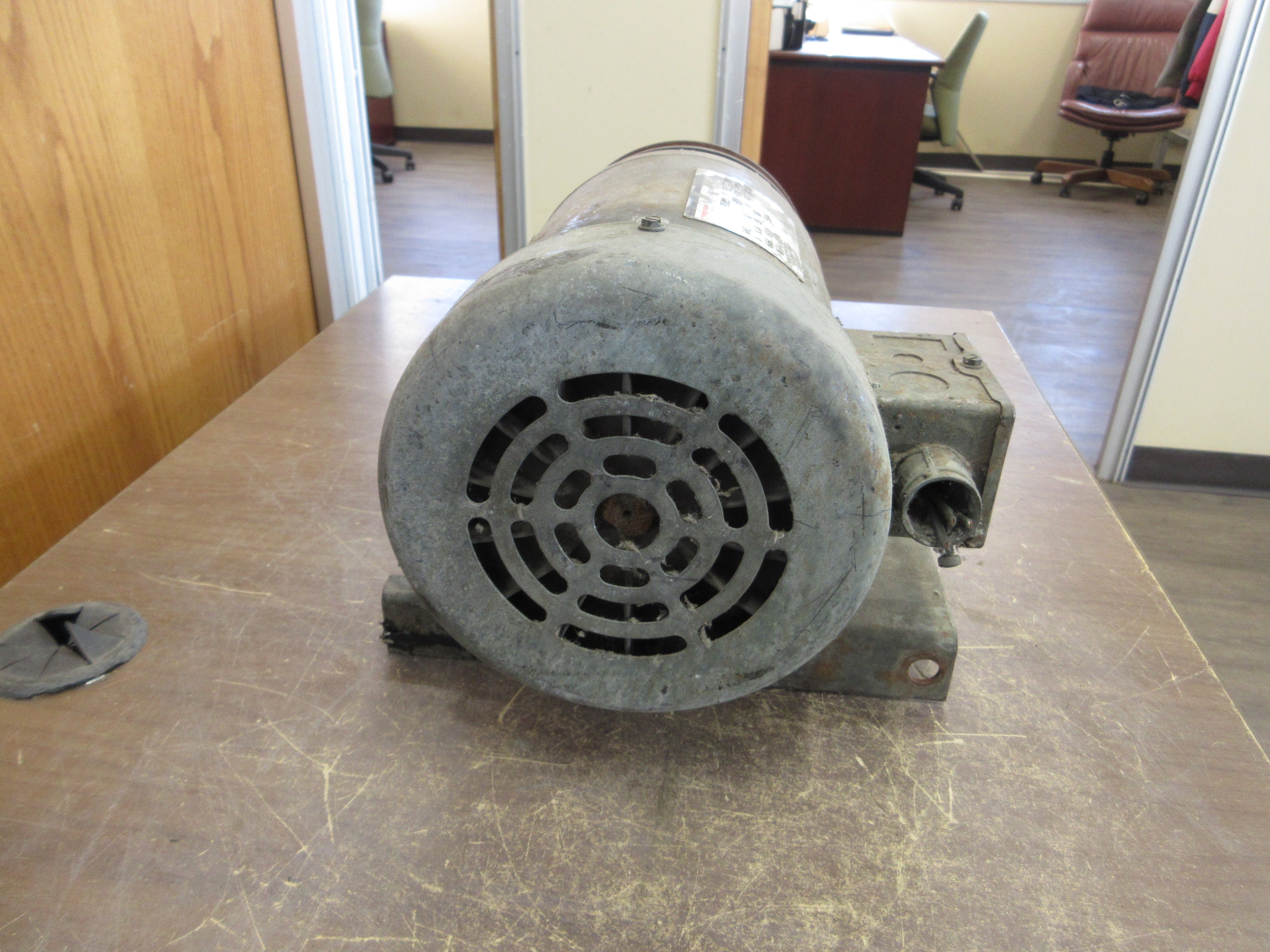 Dayton Motor 3N548B 1HP 1800RPM 208-230/460V 3.4/3.6/1.8A 3Ph 60Hz Used