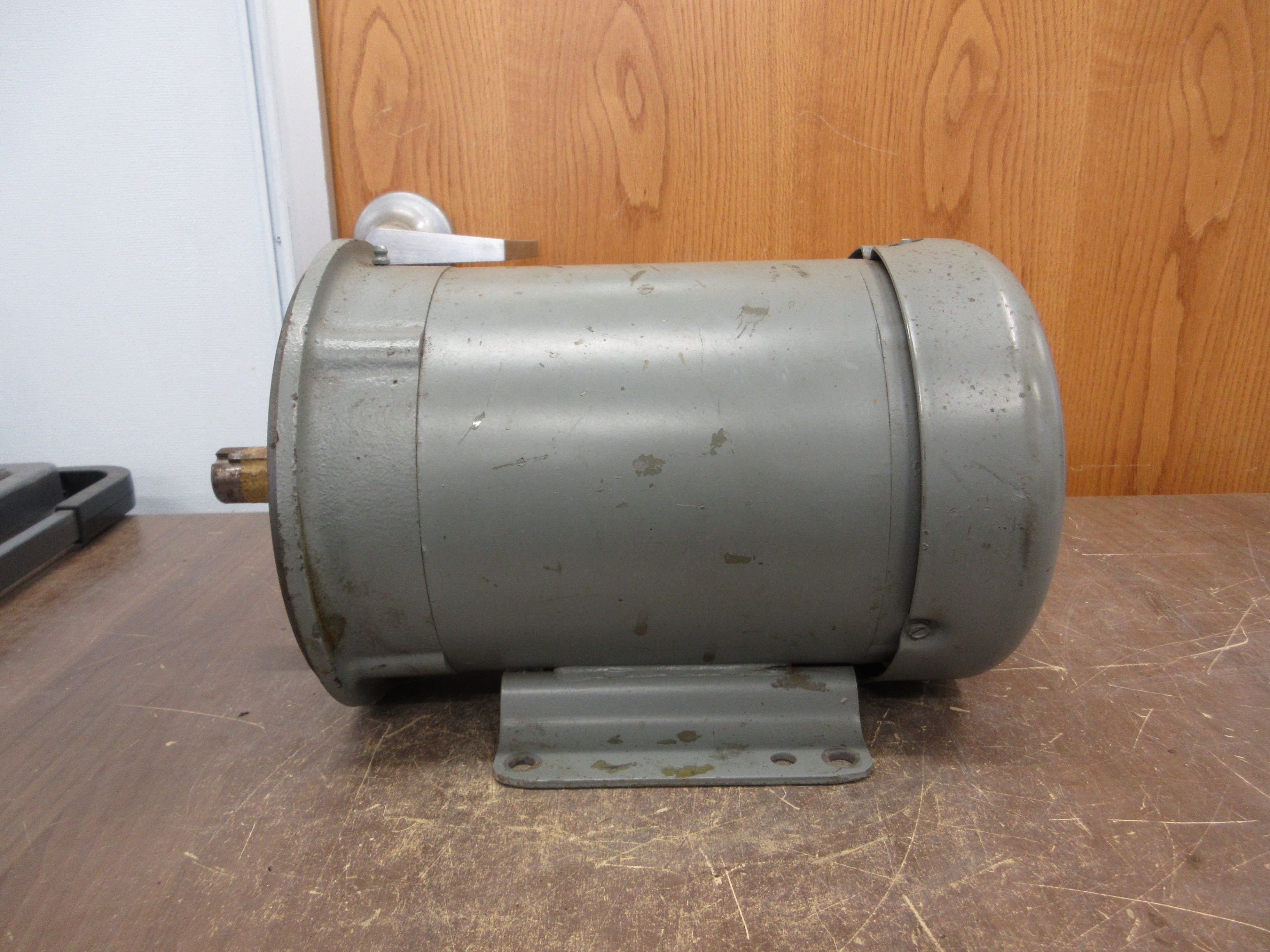 Baldor Motor CM3611T 3HP 1800RPM 208-230/460V 9.0-8.6/4.3A 3Ph 60Hz Frame: 182TC