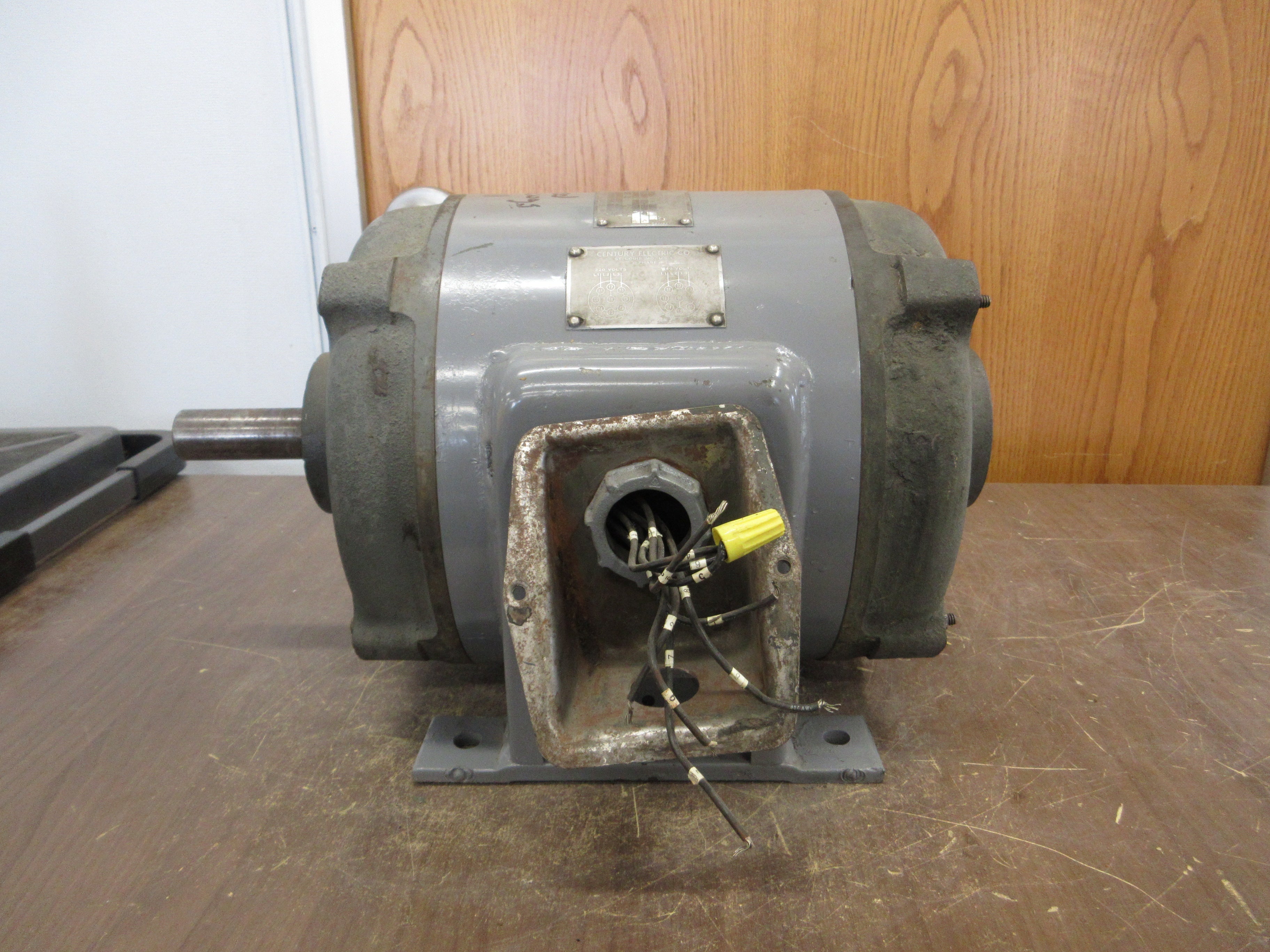 Century Induction Motor SC-215-FCA EMI 6-311687-01 5HP 1800RPM 208-220/440V 3Ph
