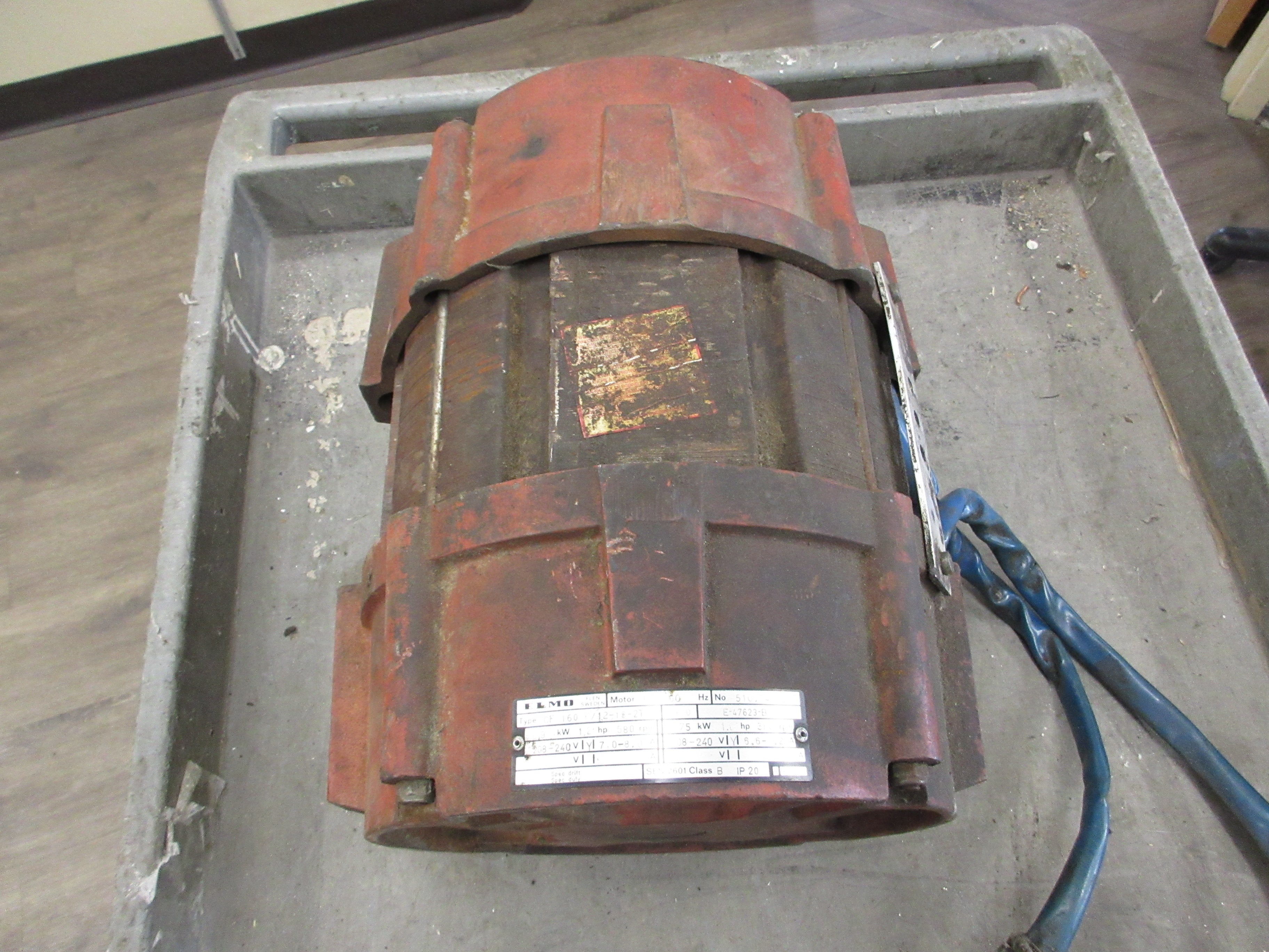 Elmo Drive Motor CF 160 F/42-18-2T 1.2 HP 600RPM 208-240V 7-8A 3Ph 60Hz Used