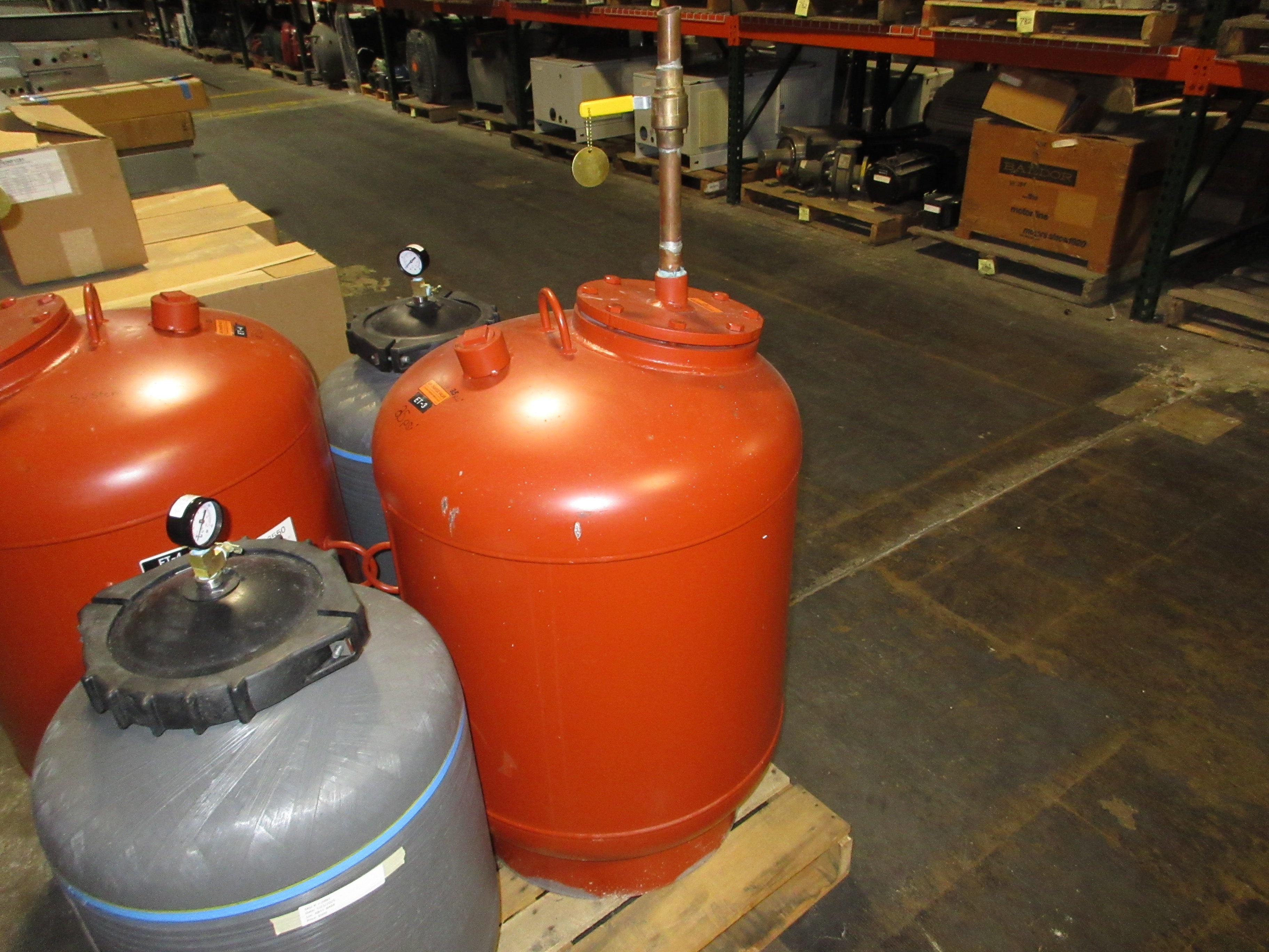 Bell & Gossett Pressured Expansion Tank B200 53 Gallons ASME rated 125PSI Max